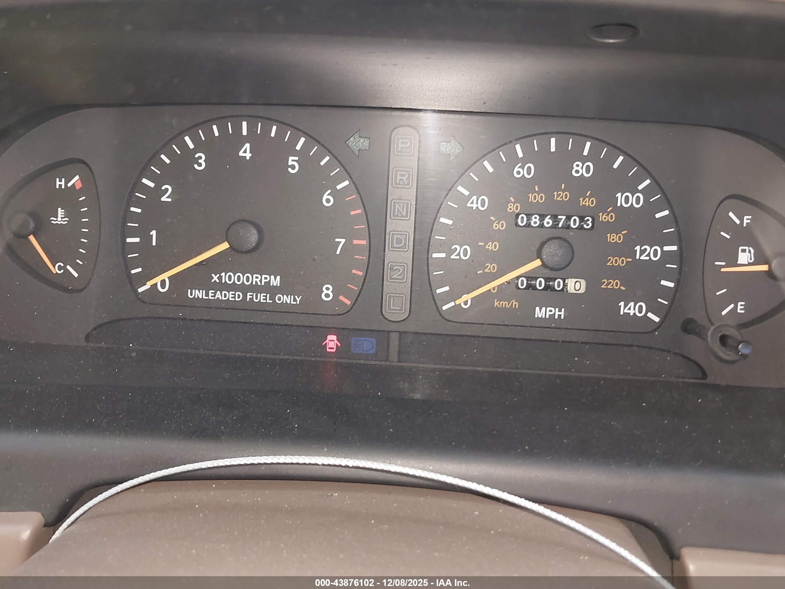 TOYOTA AVALON image 7