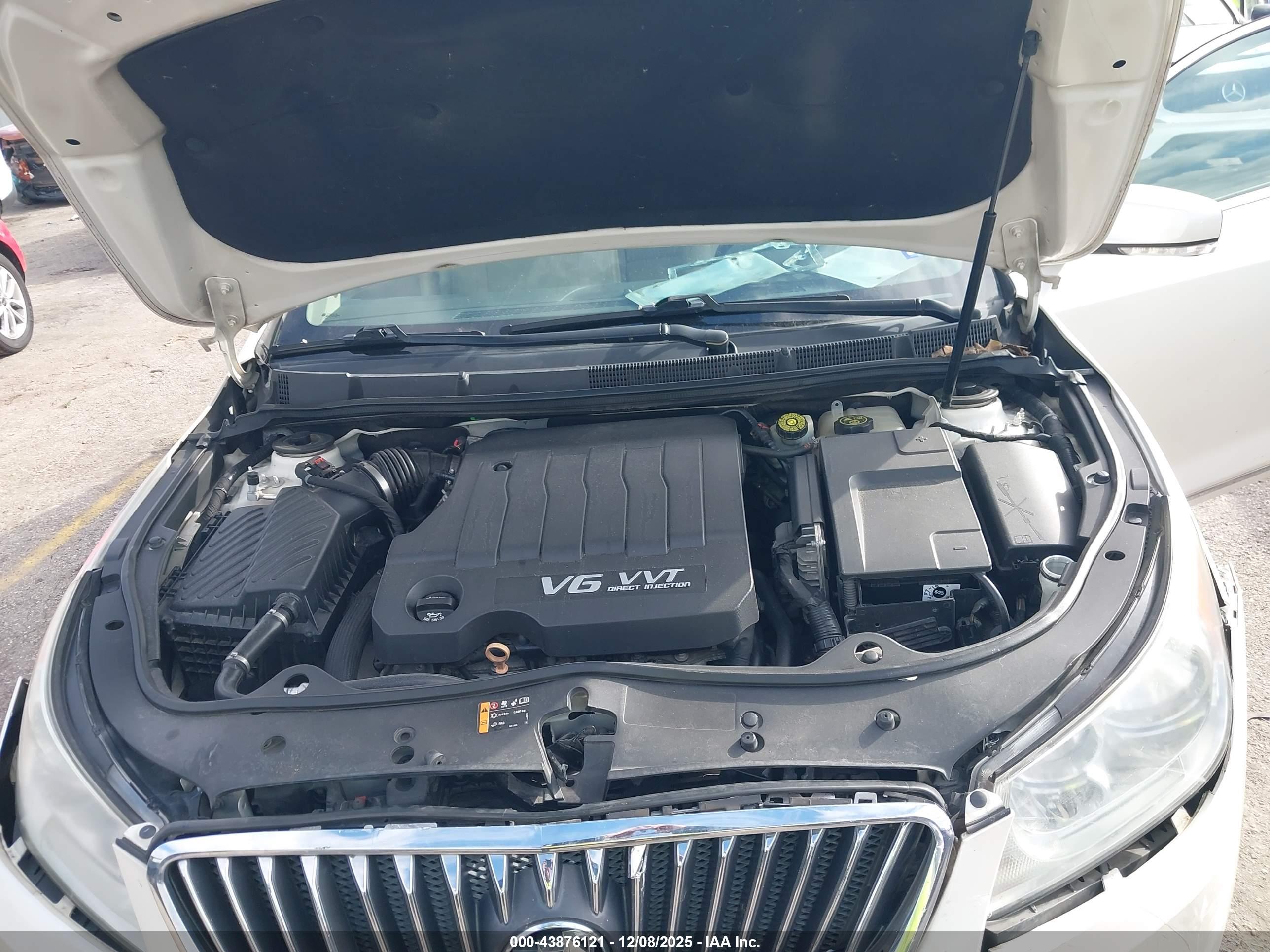 BUICK LACROSSE image 10