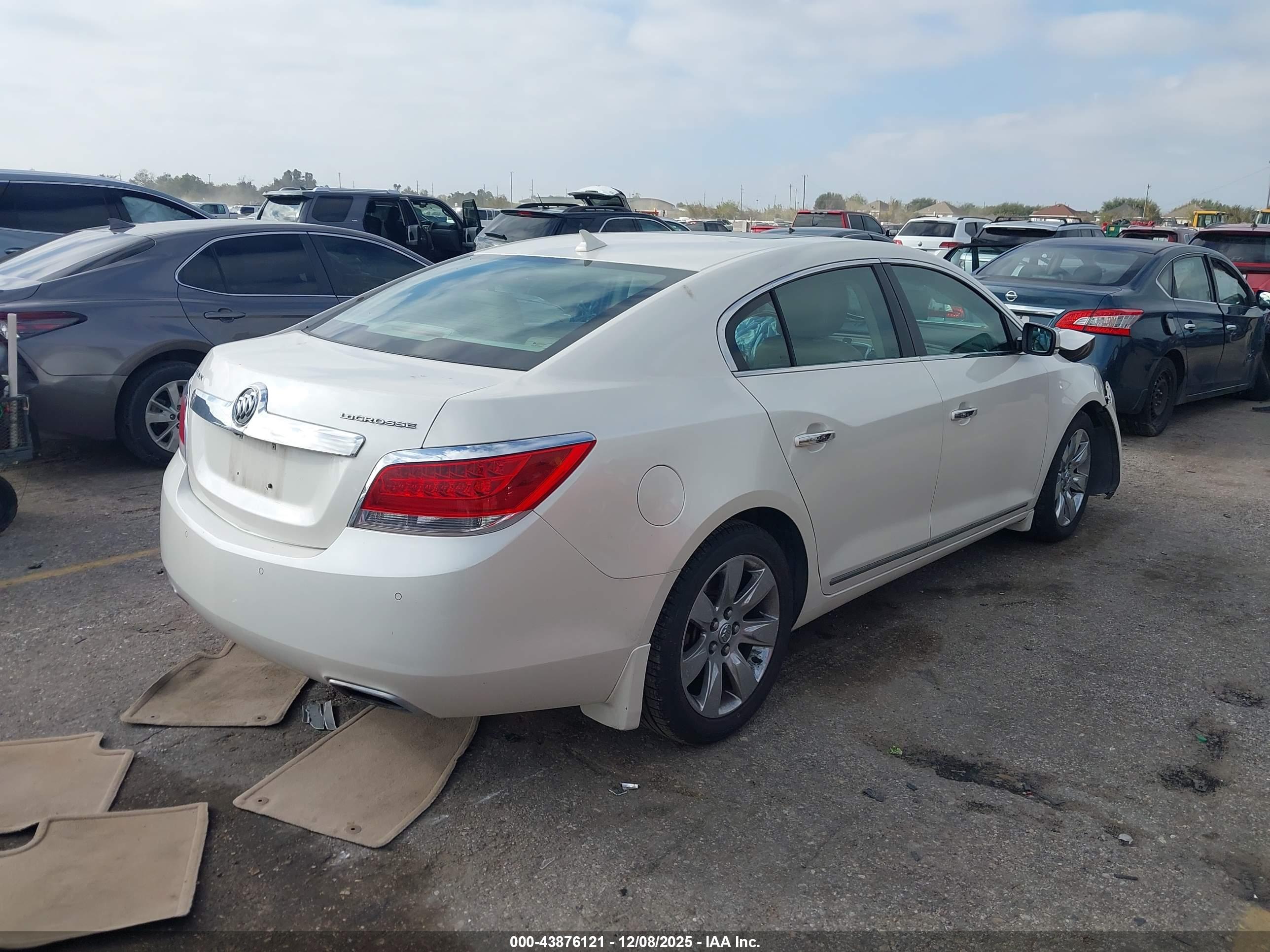 BUICK LACROSSE image 4