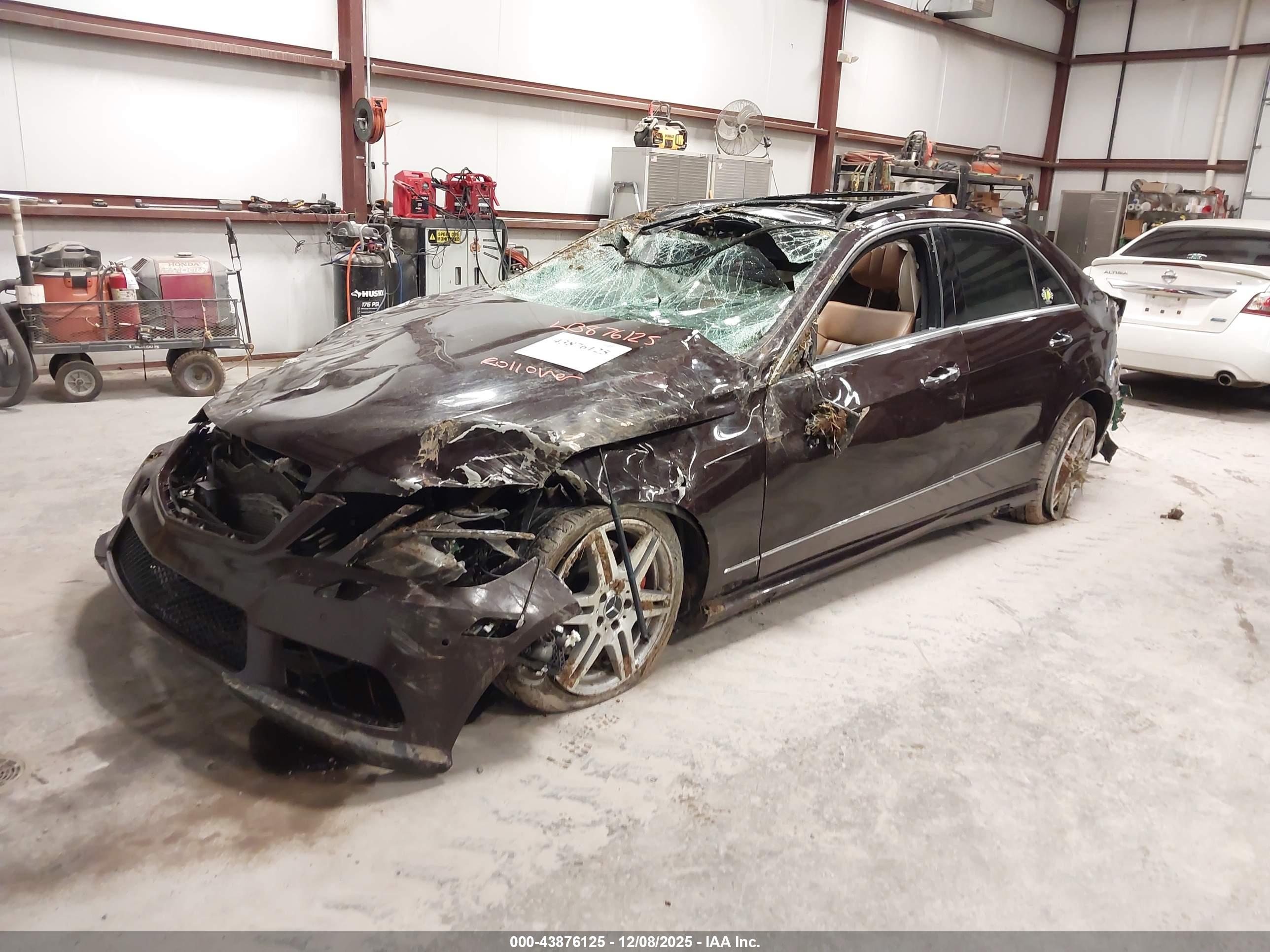 MERCEDES-BENZ E image 2