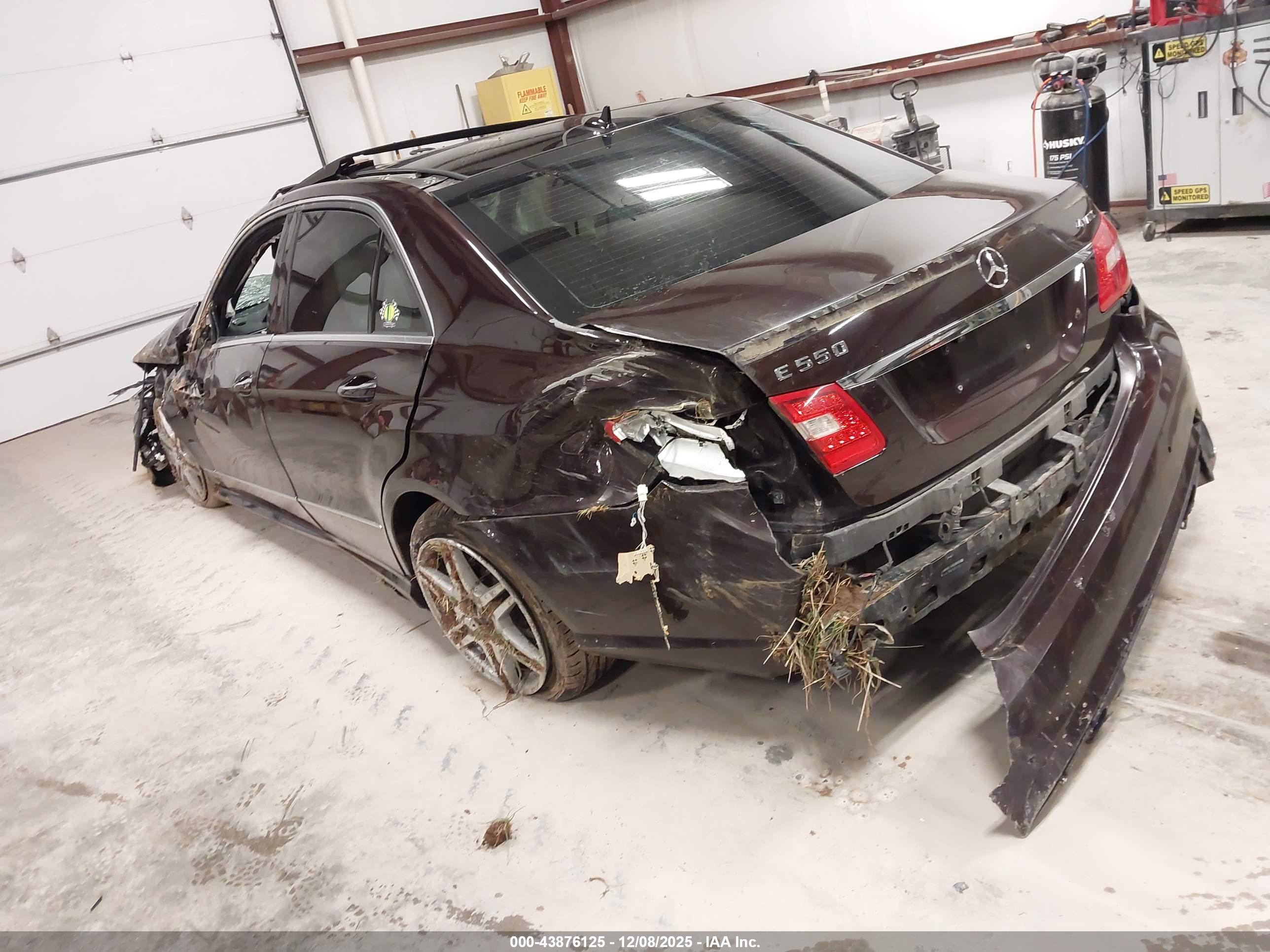 MERCEDES-BENZ E image 3