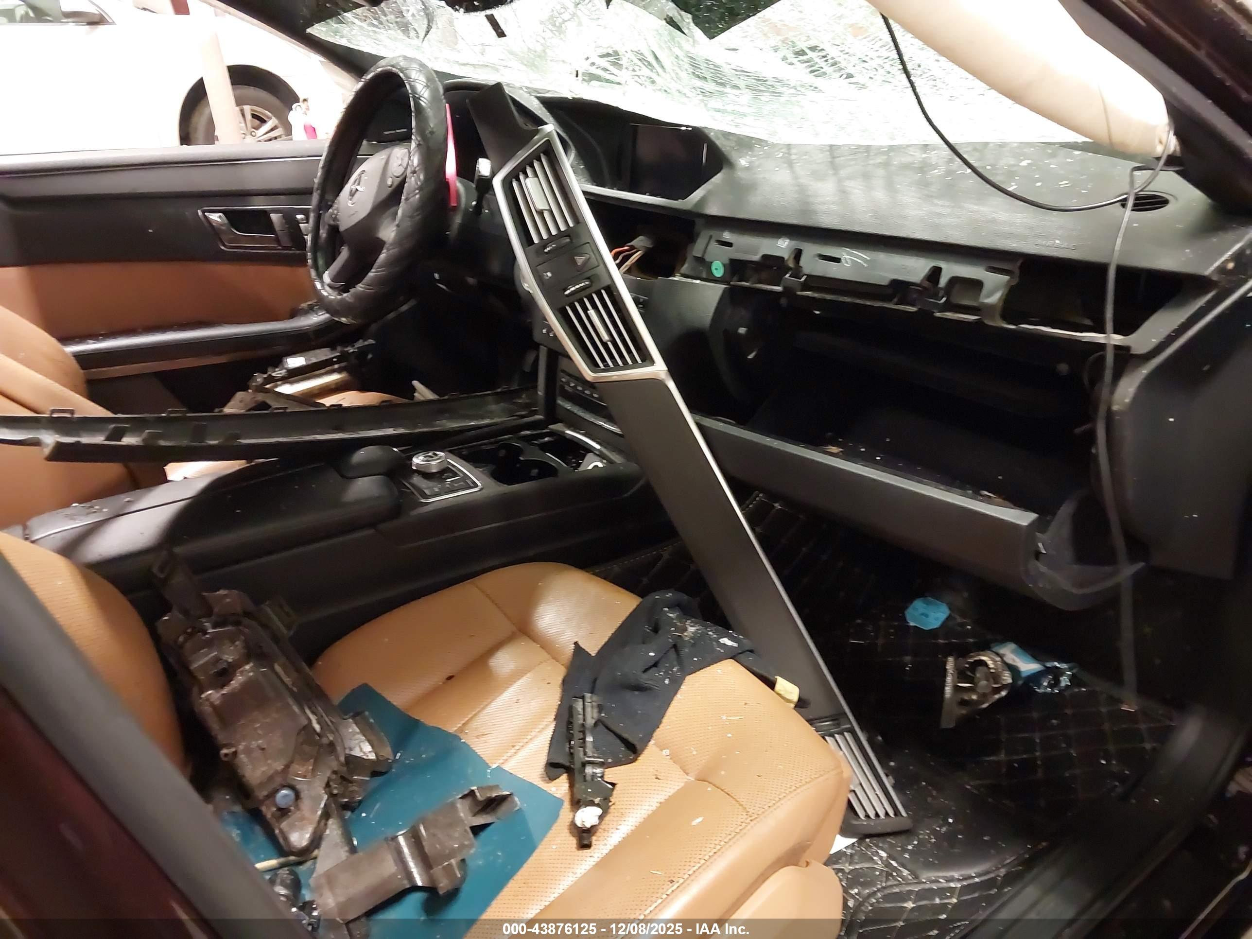 MERCEDES-BENZ E image 5