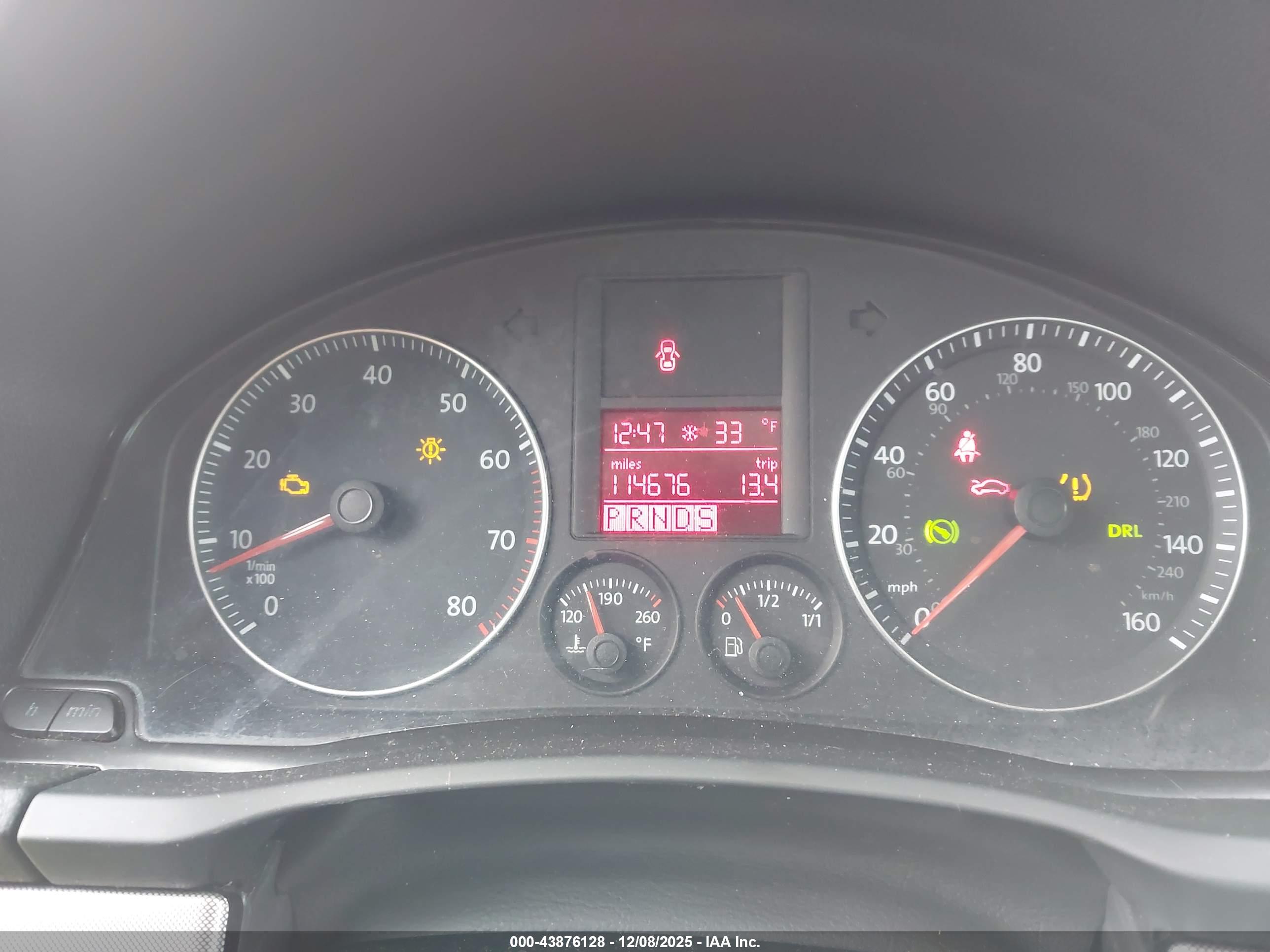 VOLKSWAGEN JETTA image 7