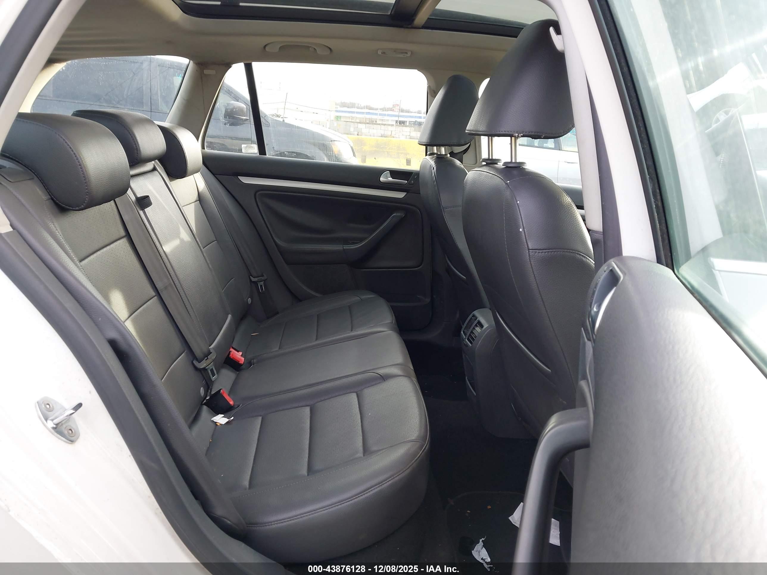 VOLKSWAGEN JETTA image 8