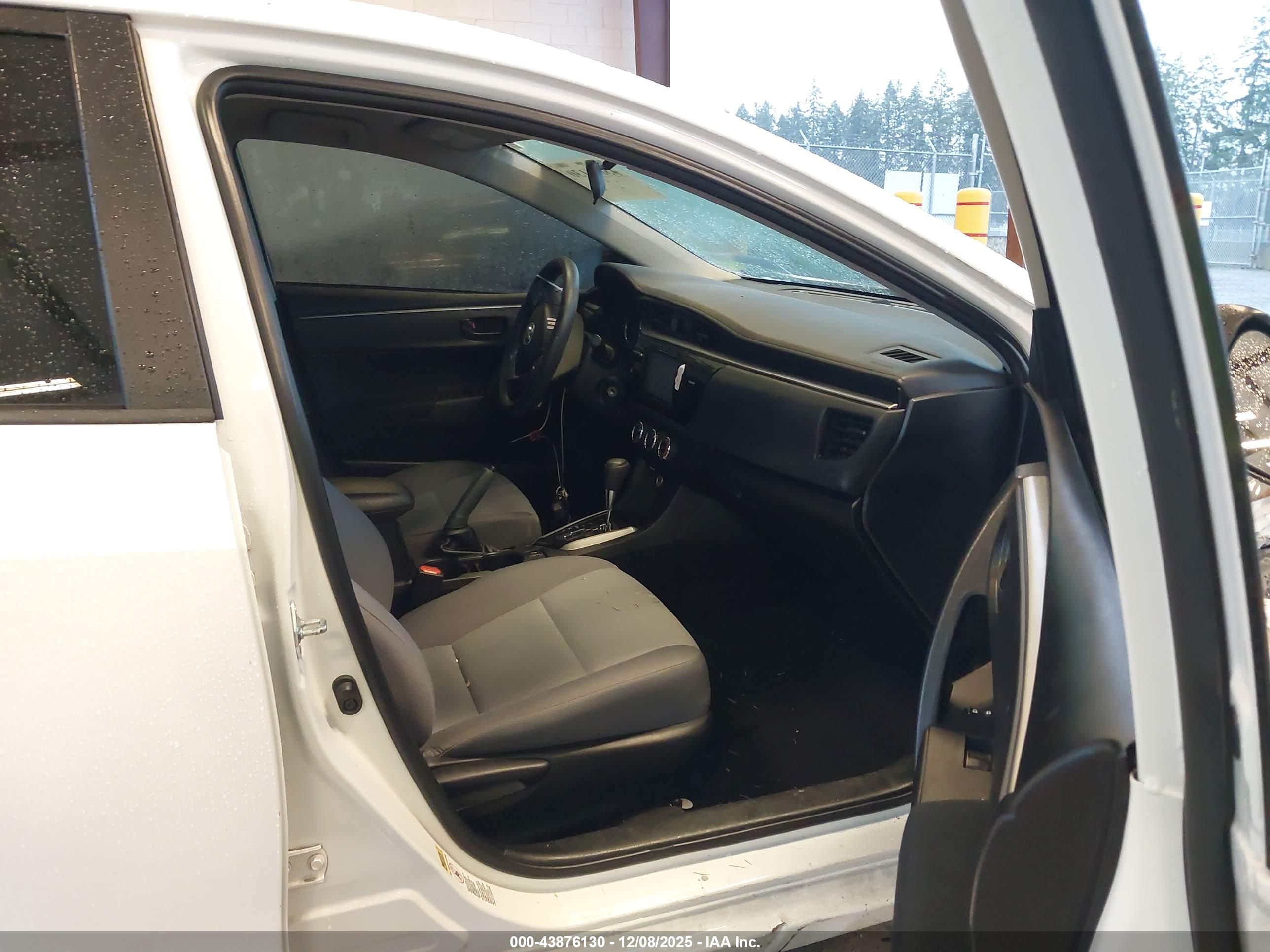 TOYOTA COROLLA image 5
