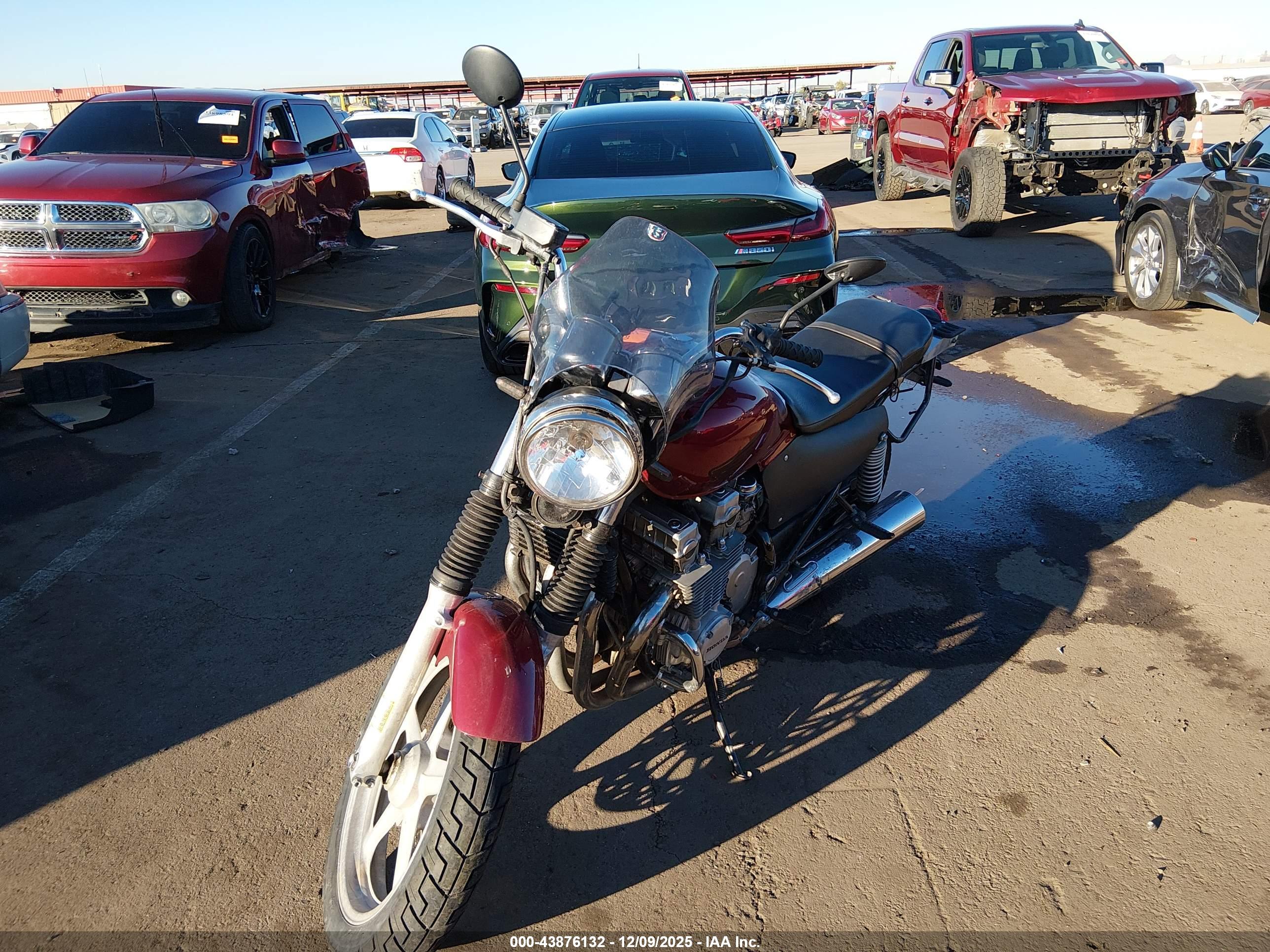 HONDA CB750 image 2