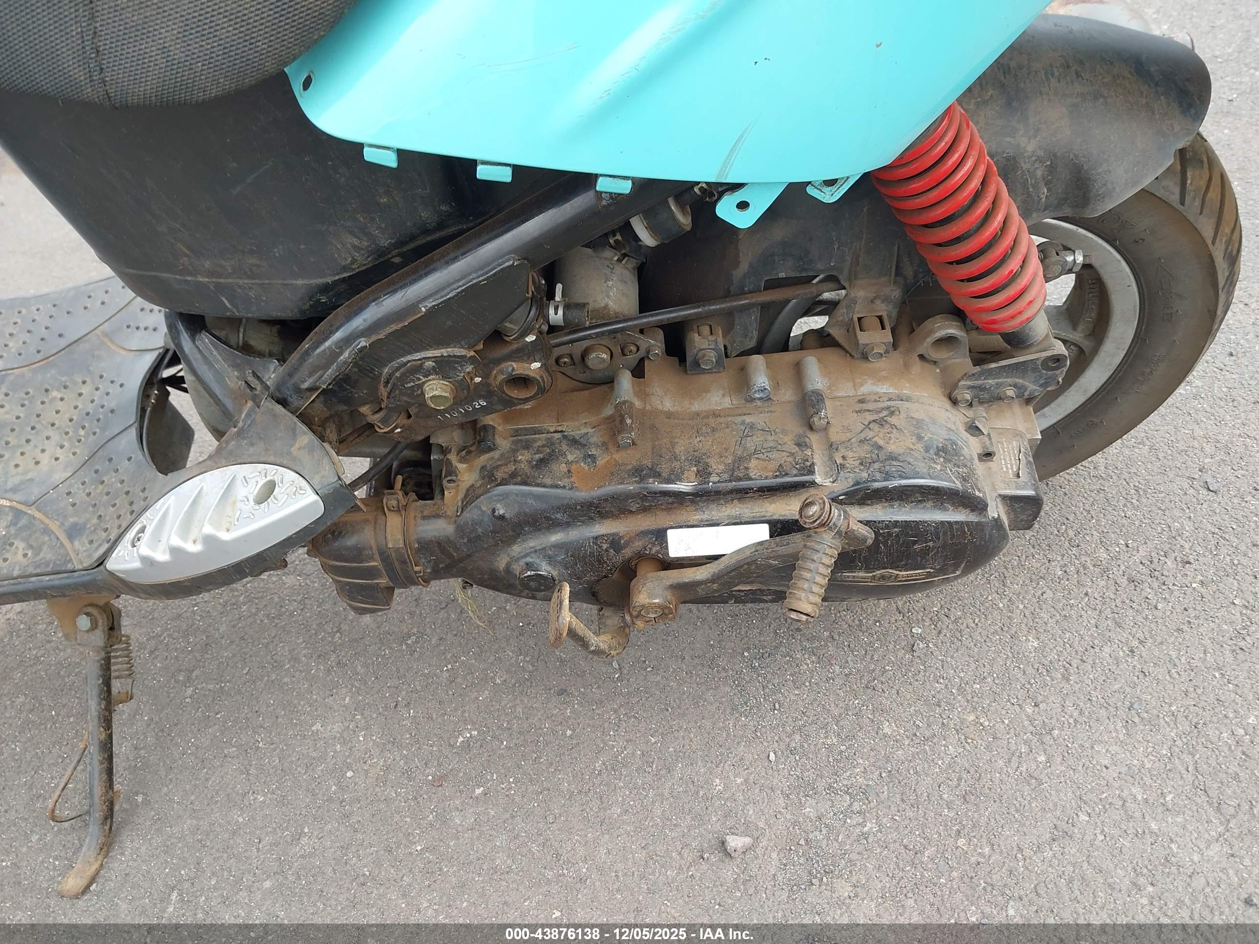 GENUINE SCOOTER image 9