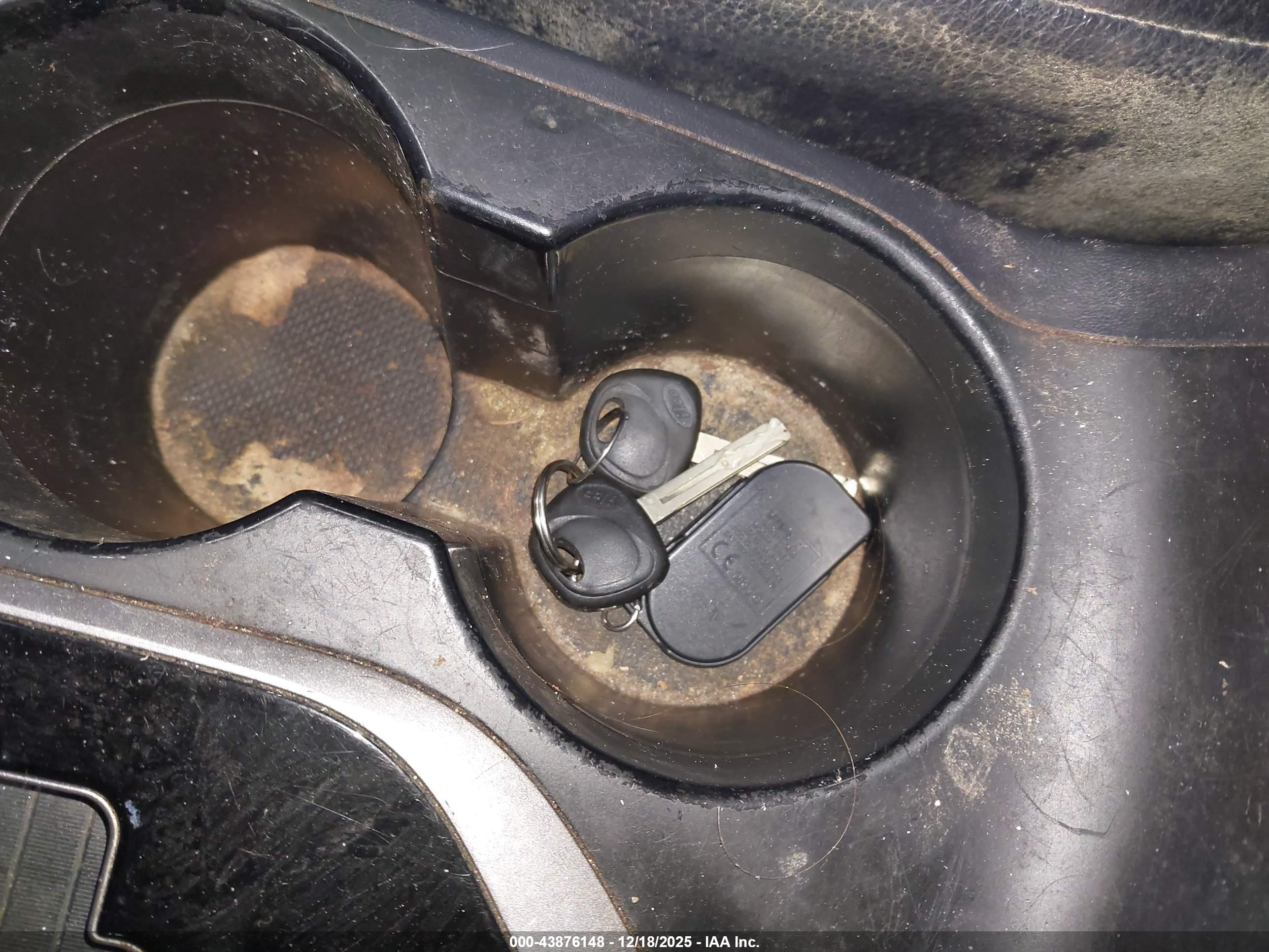 HYUNDAI TUCSON image 11