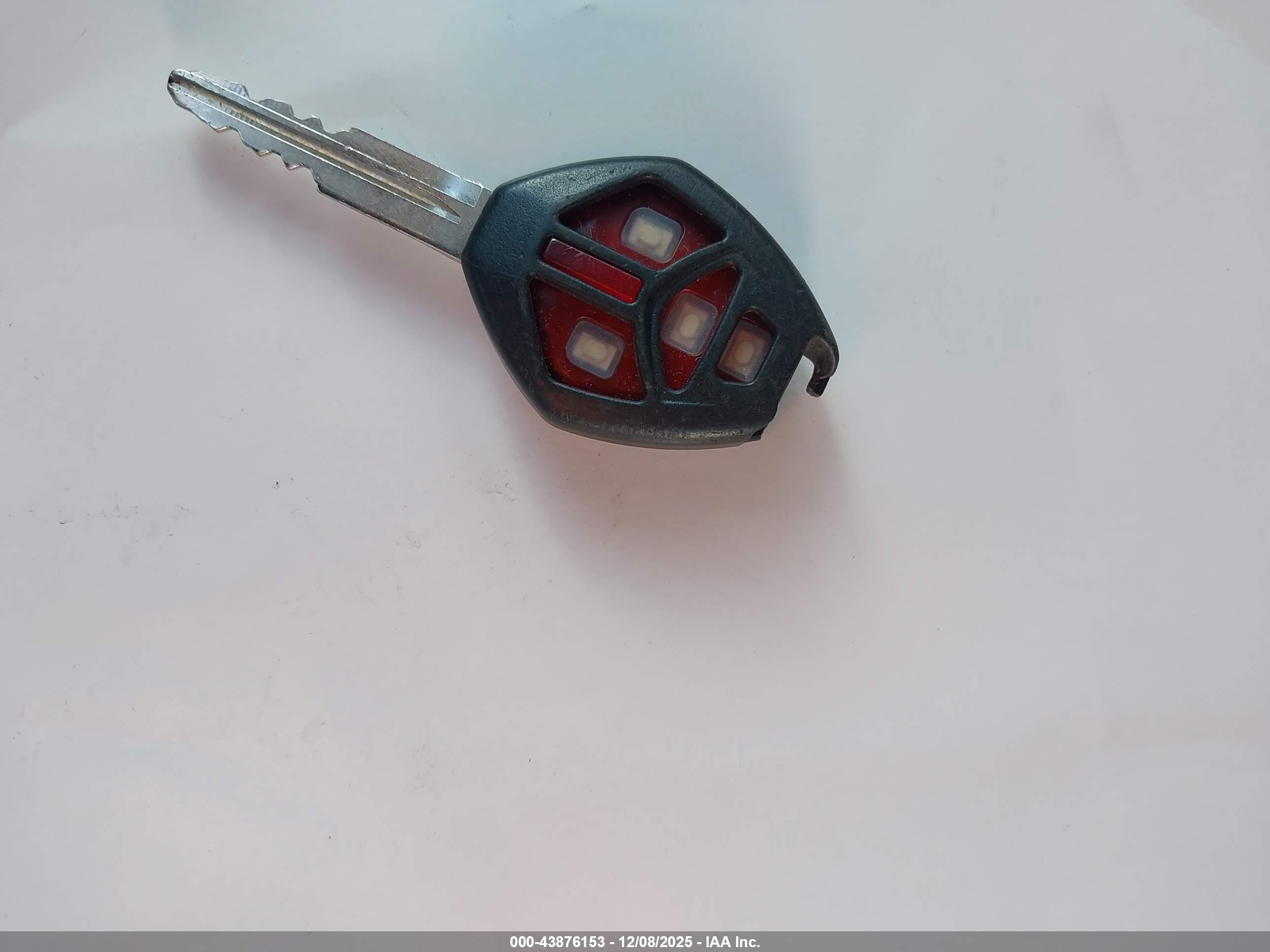 MITSUBISHI LANCER image 11