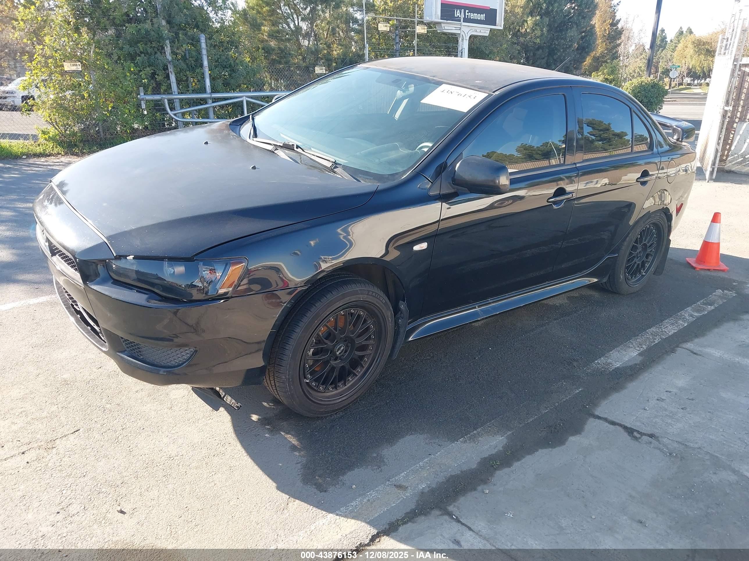 MITSUBISHI LANCER image 2