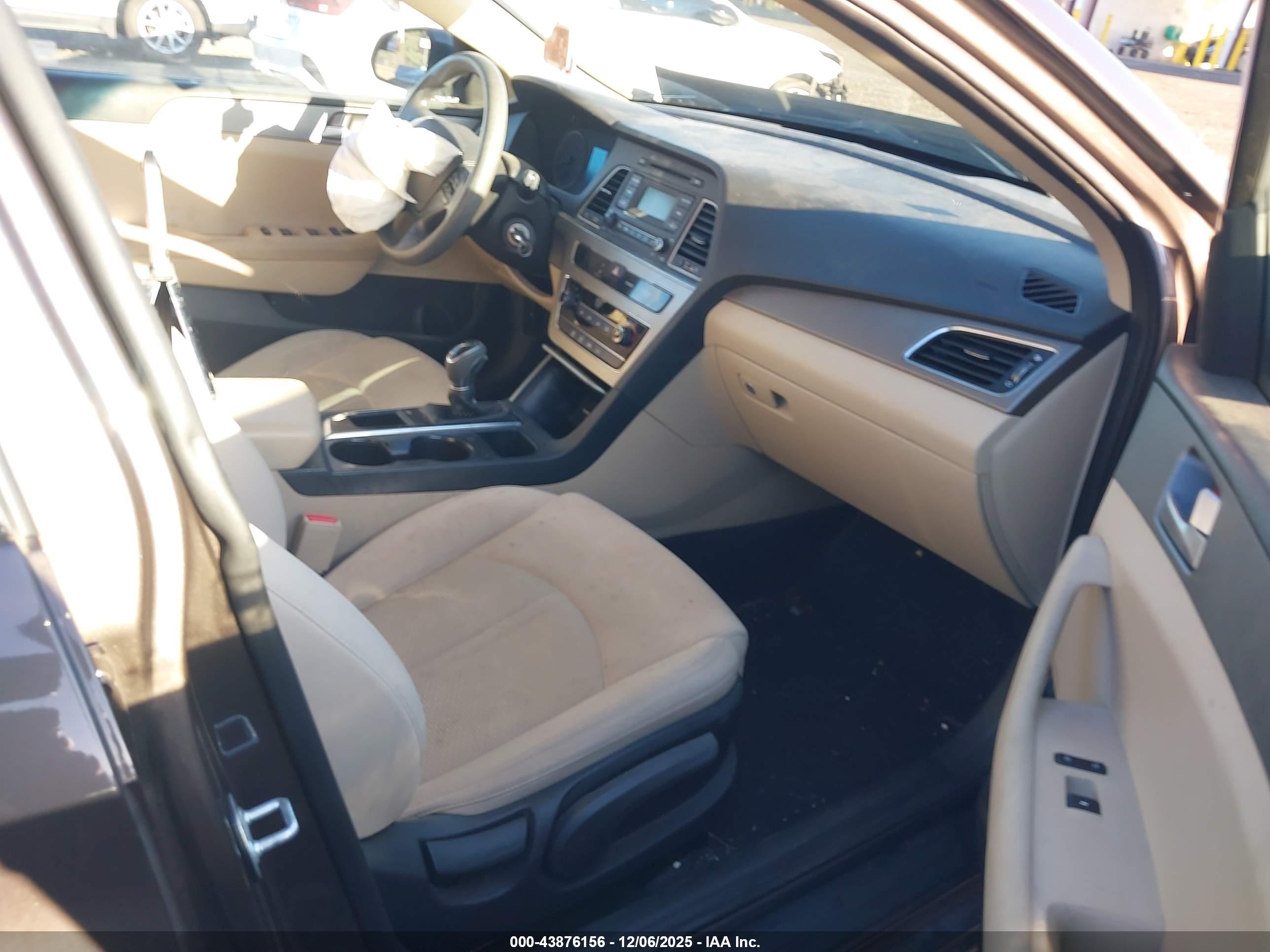 HYUNDAI SONATA image 5