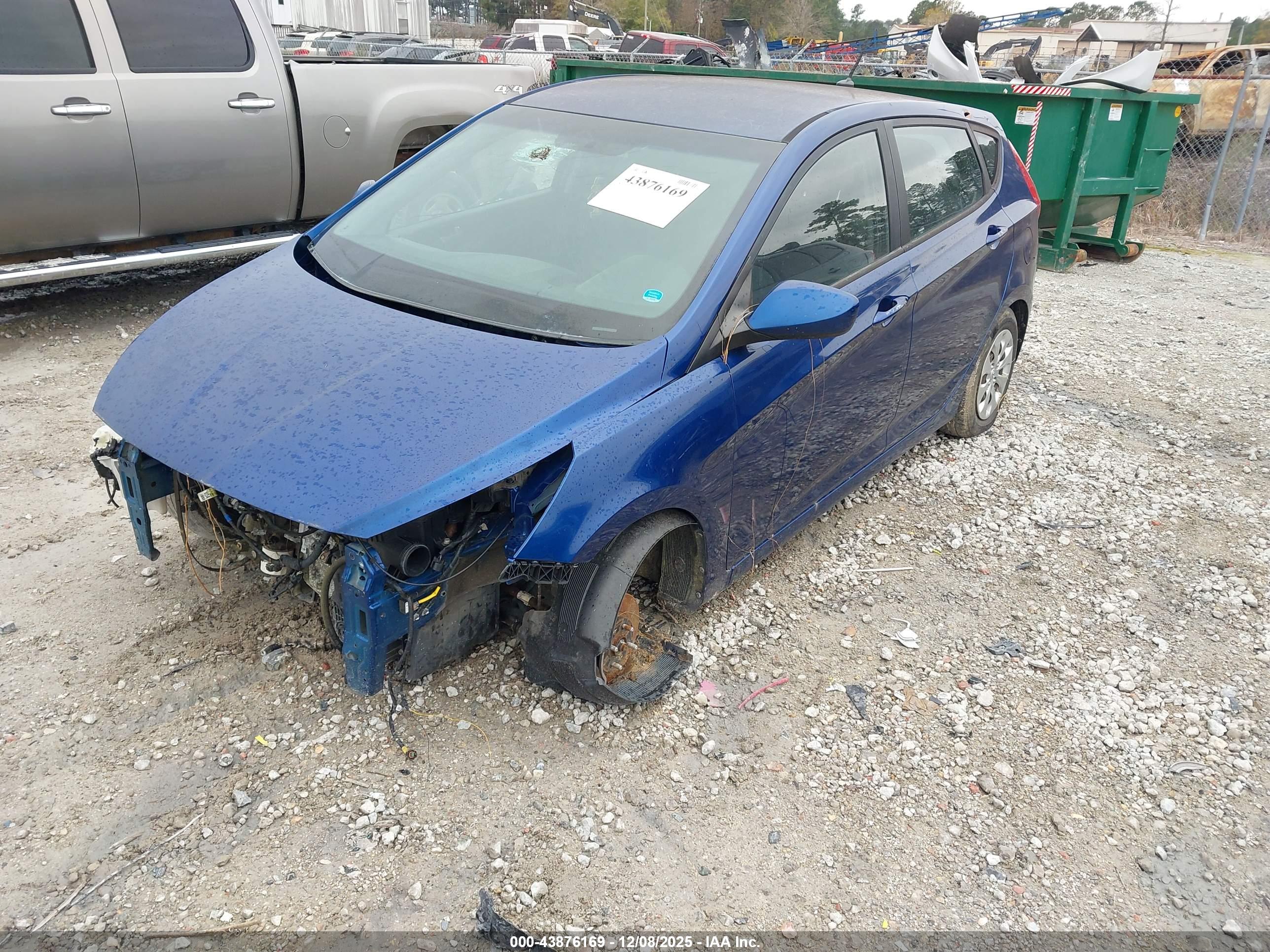 HYUNDAI ACCENT image 2