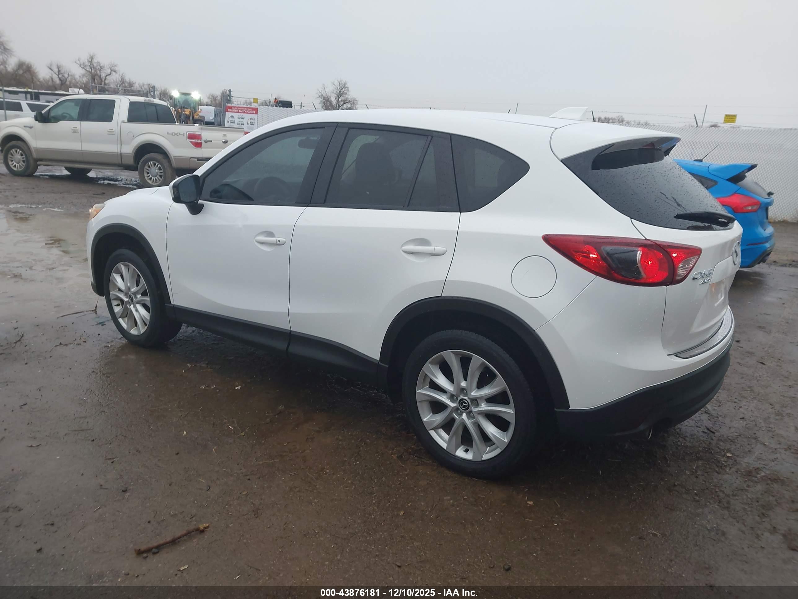 MAZDA CX-5 image 3