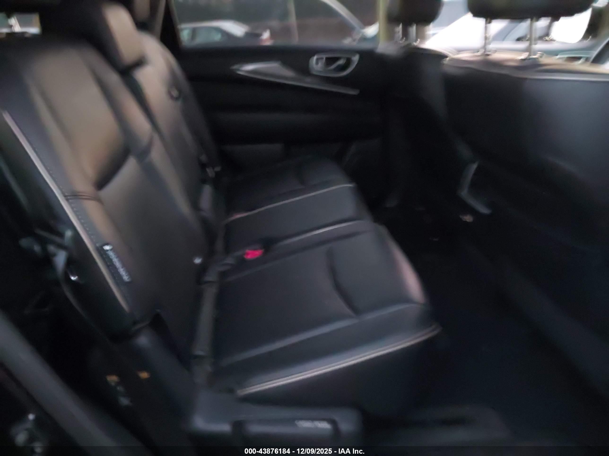 INFINITI QX60 image 8