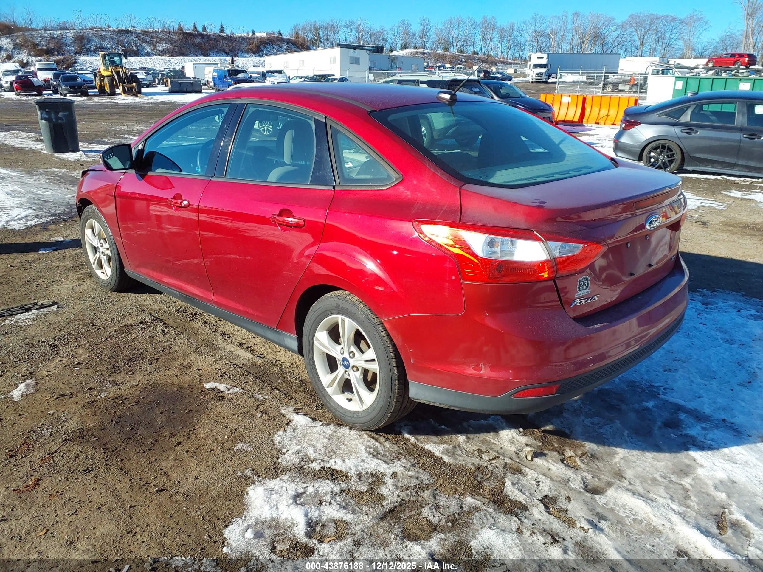 FORD FOCUS image 3