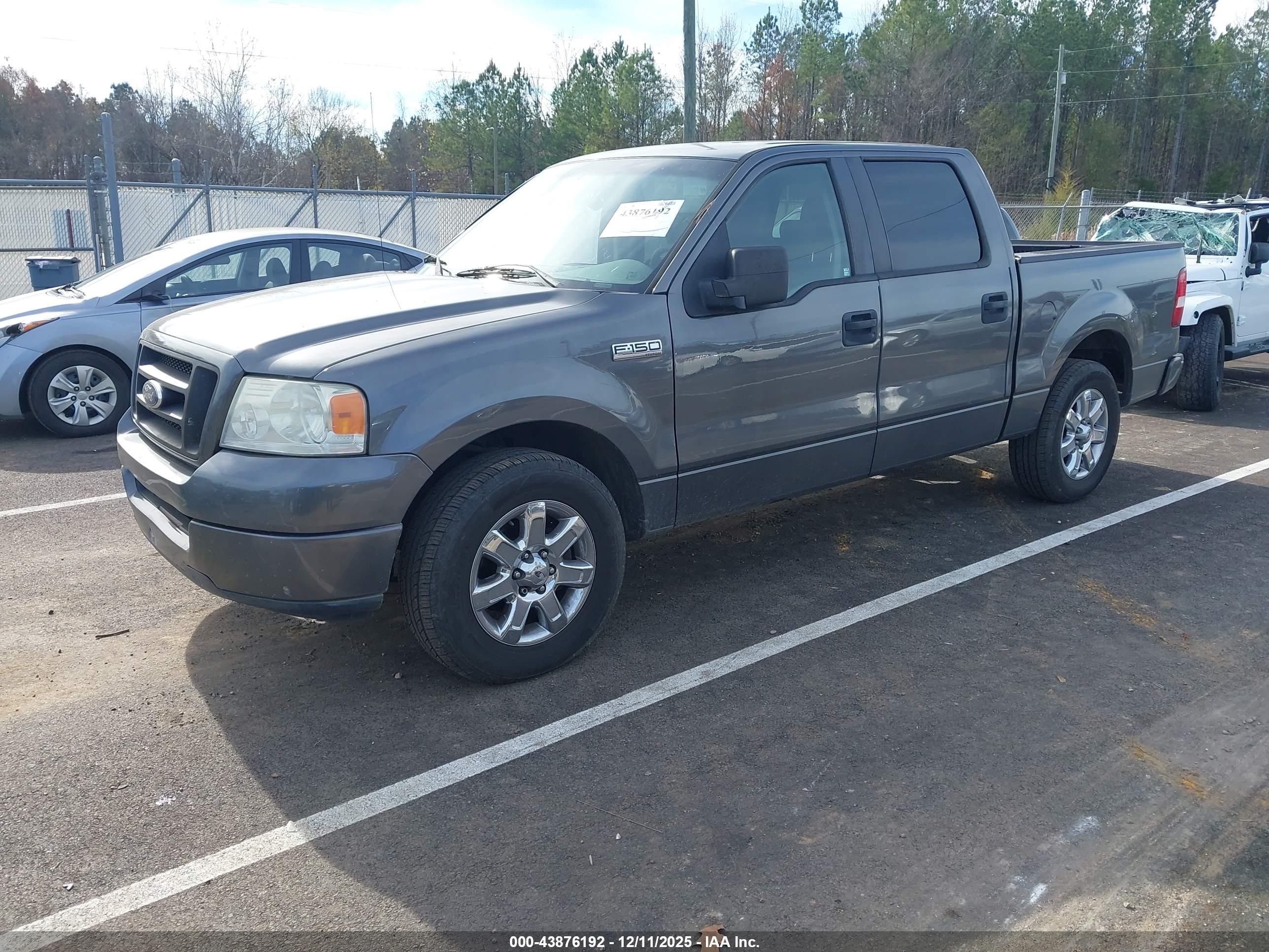 FORD F-150 image 2