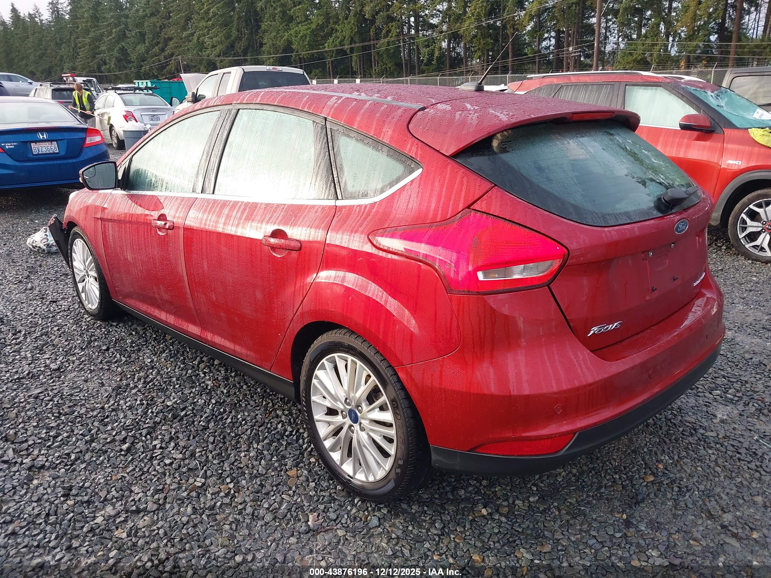 FORD FOCUS image 3