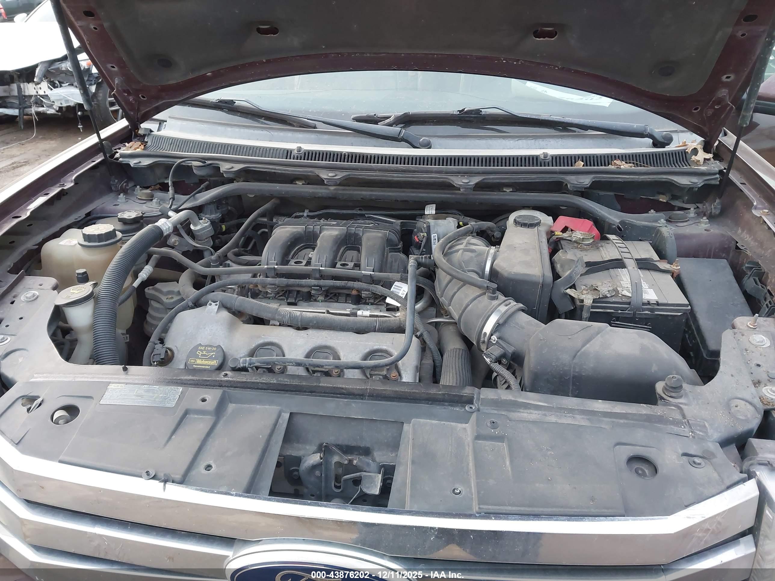 FORD FLEX image 10