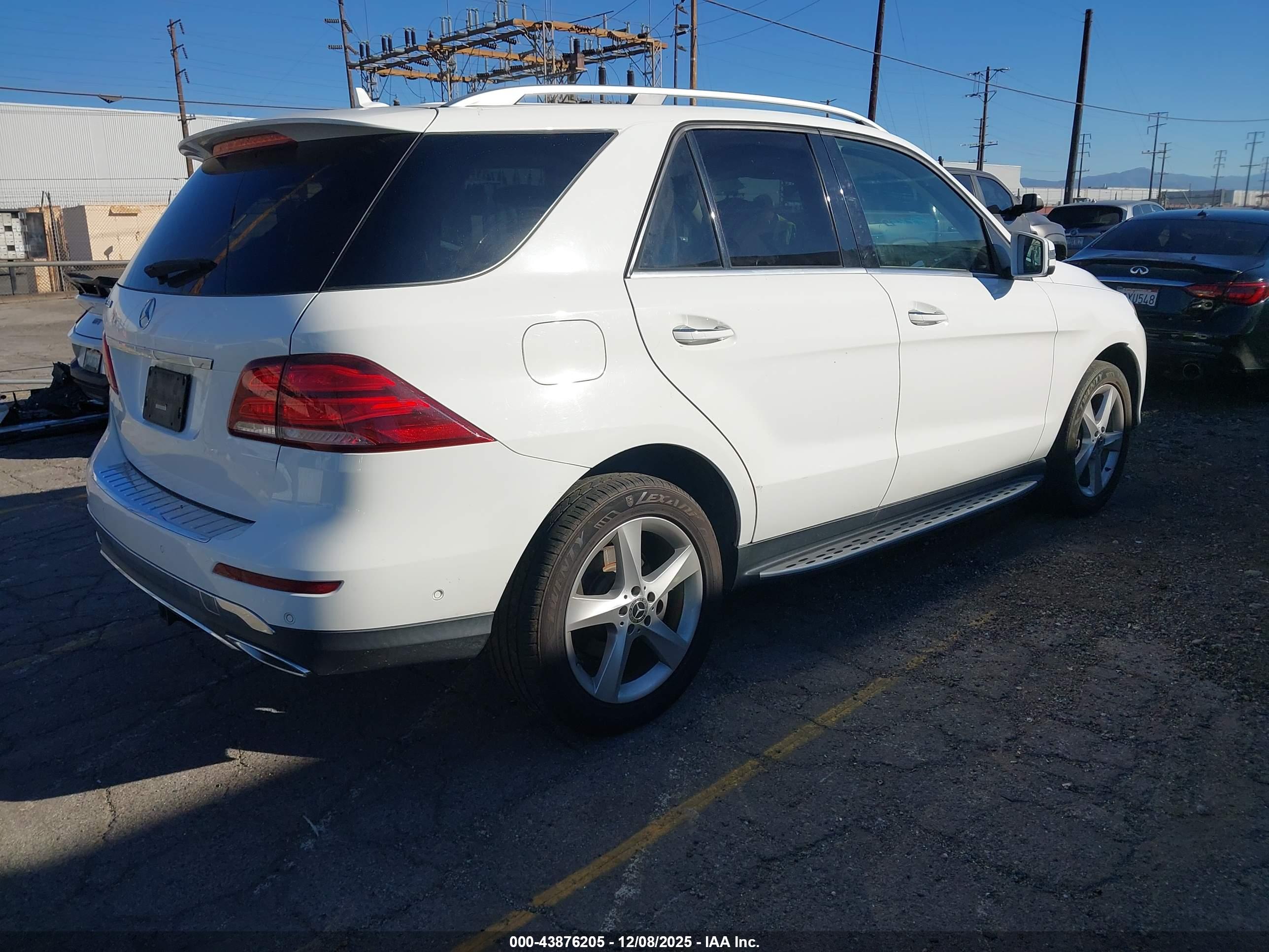 MERCEDES-BENZ GLE image 4