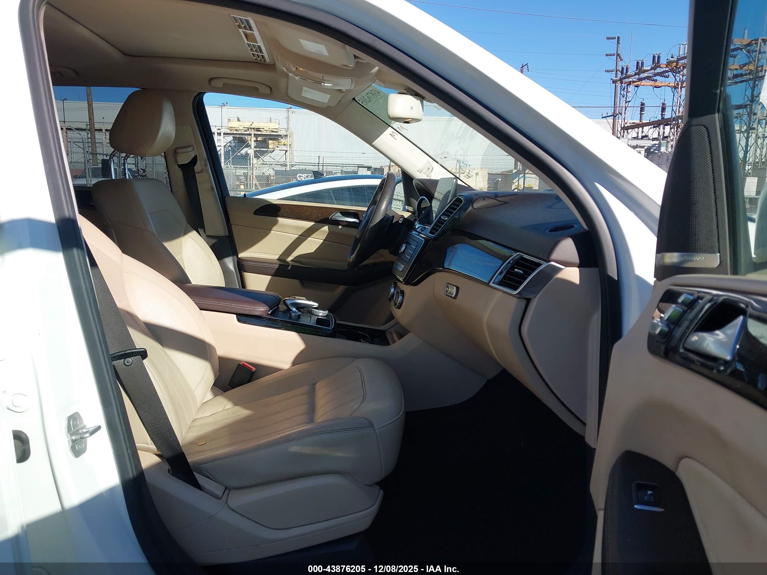 MERCEDES-BENZ GLE image 5