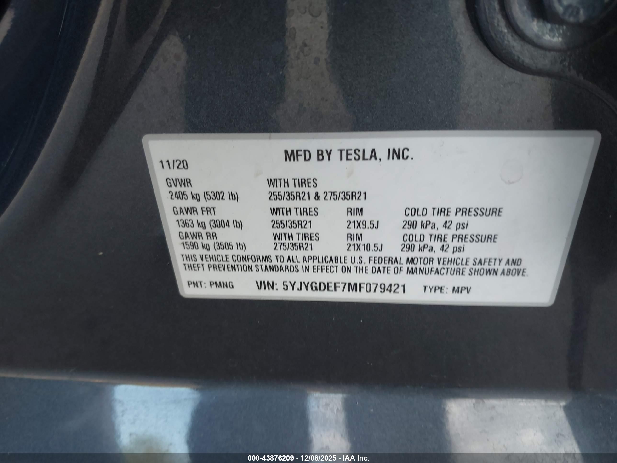 TESLA MODEL image 9