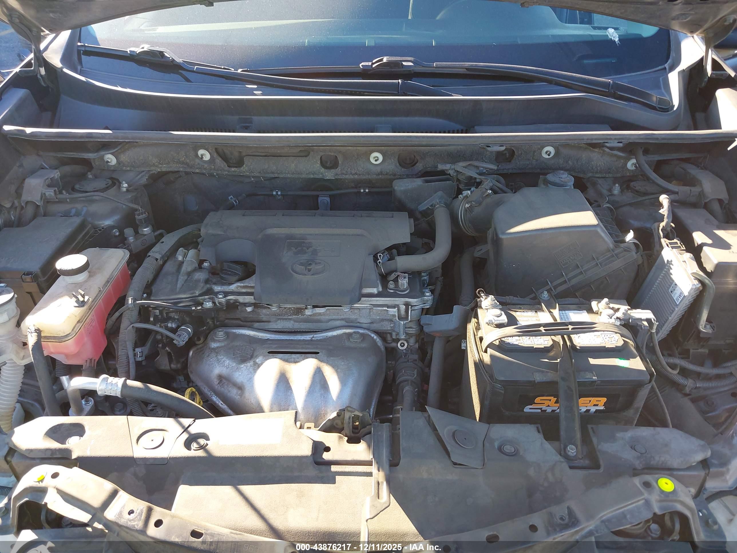 TOYOTA RAV4 image 10