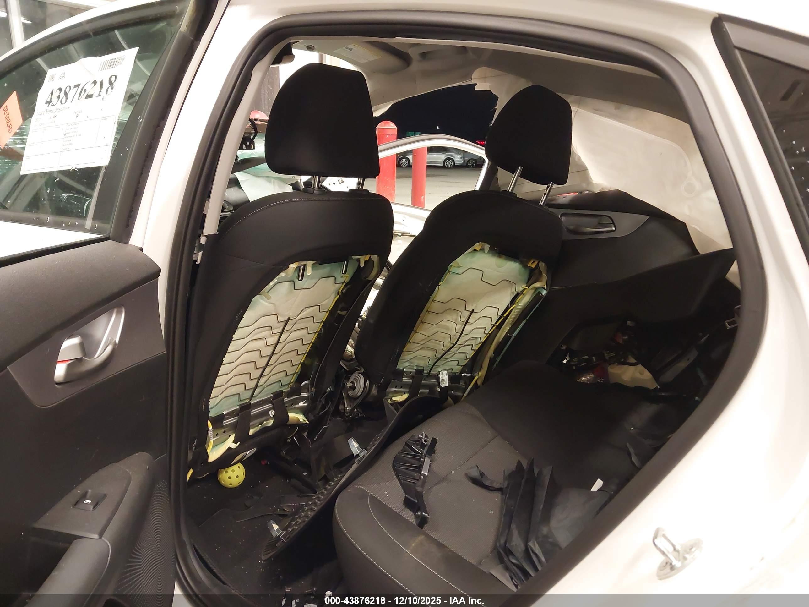 KIA FORTE image 8