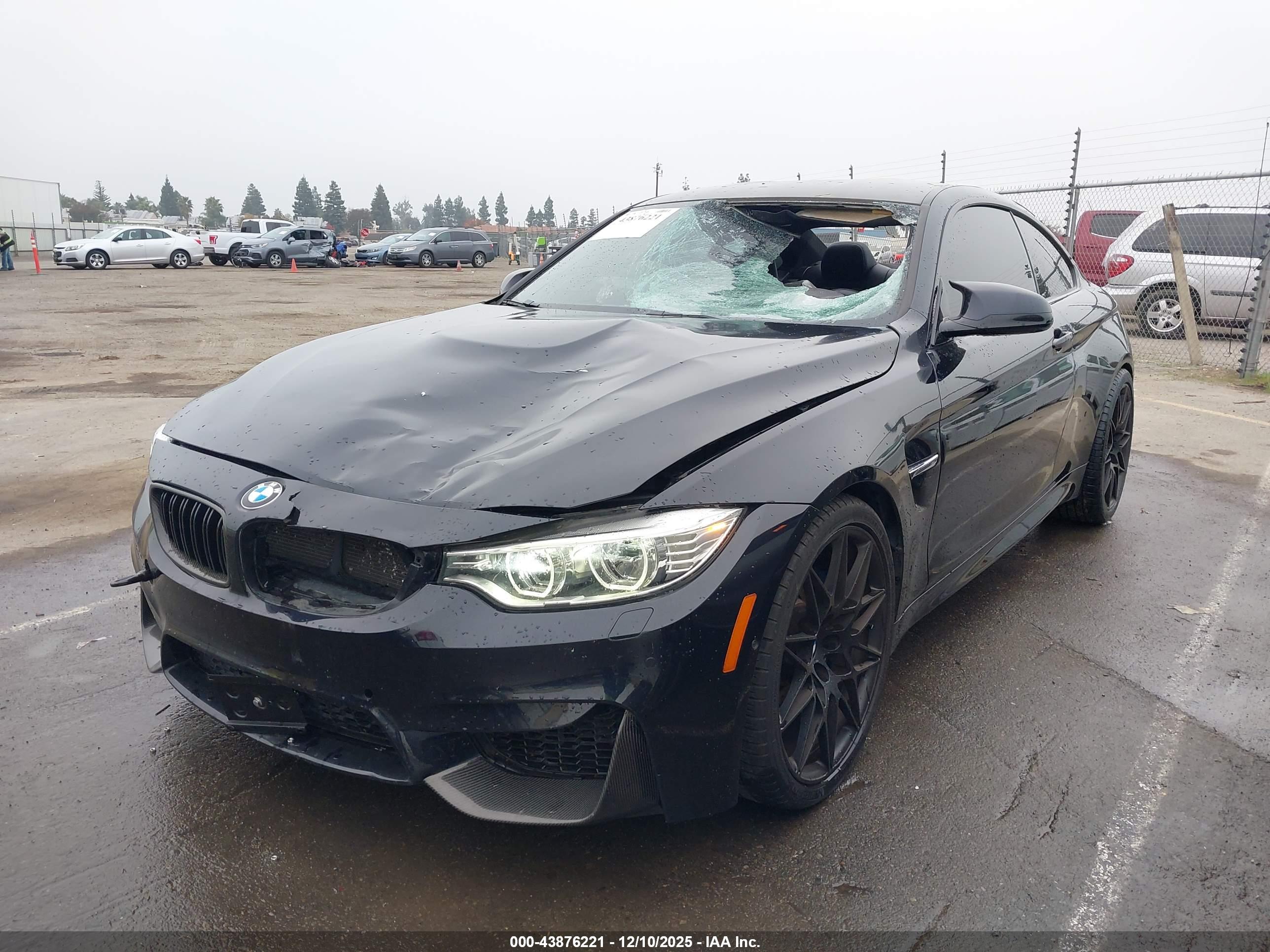 BMW M4 image 2