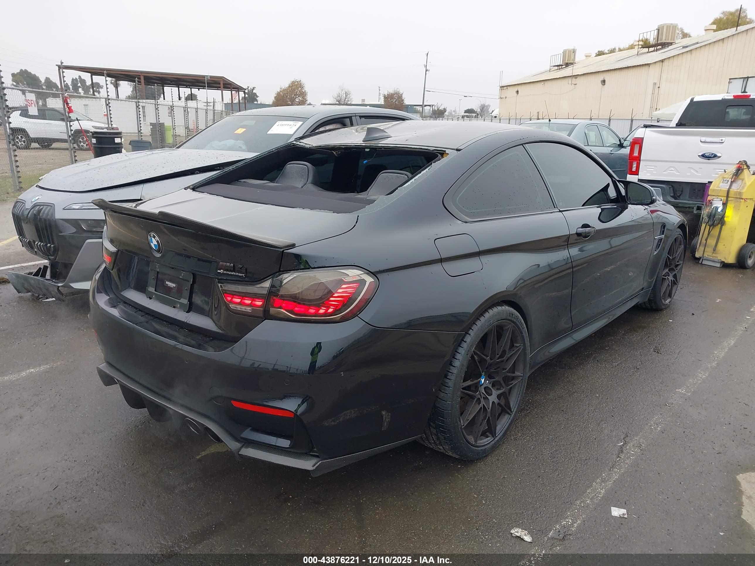 BMW M4 image 4