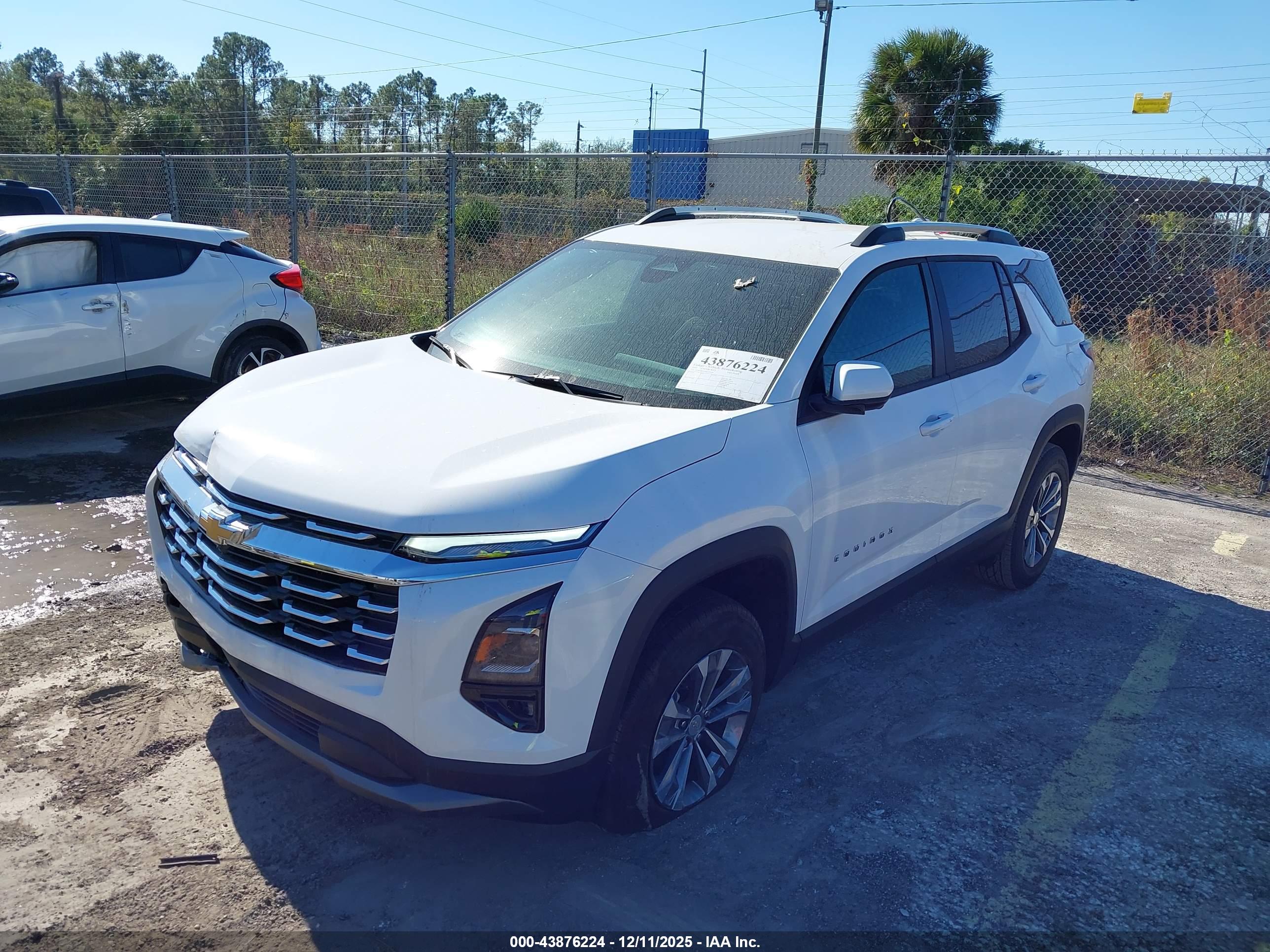 CHEVROLET EQUINOX image 2
