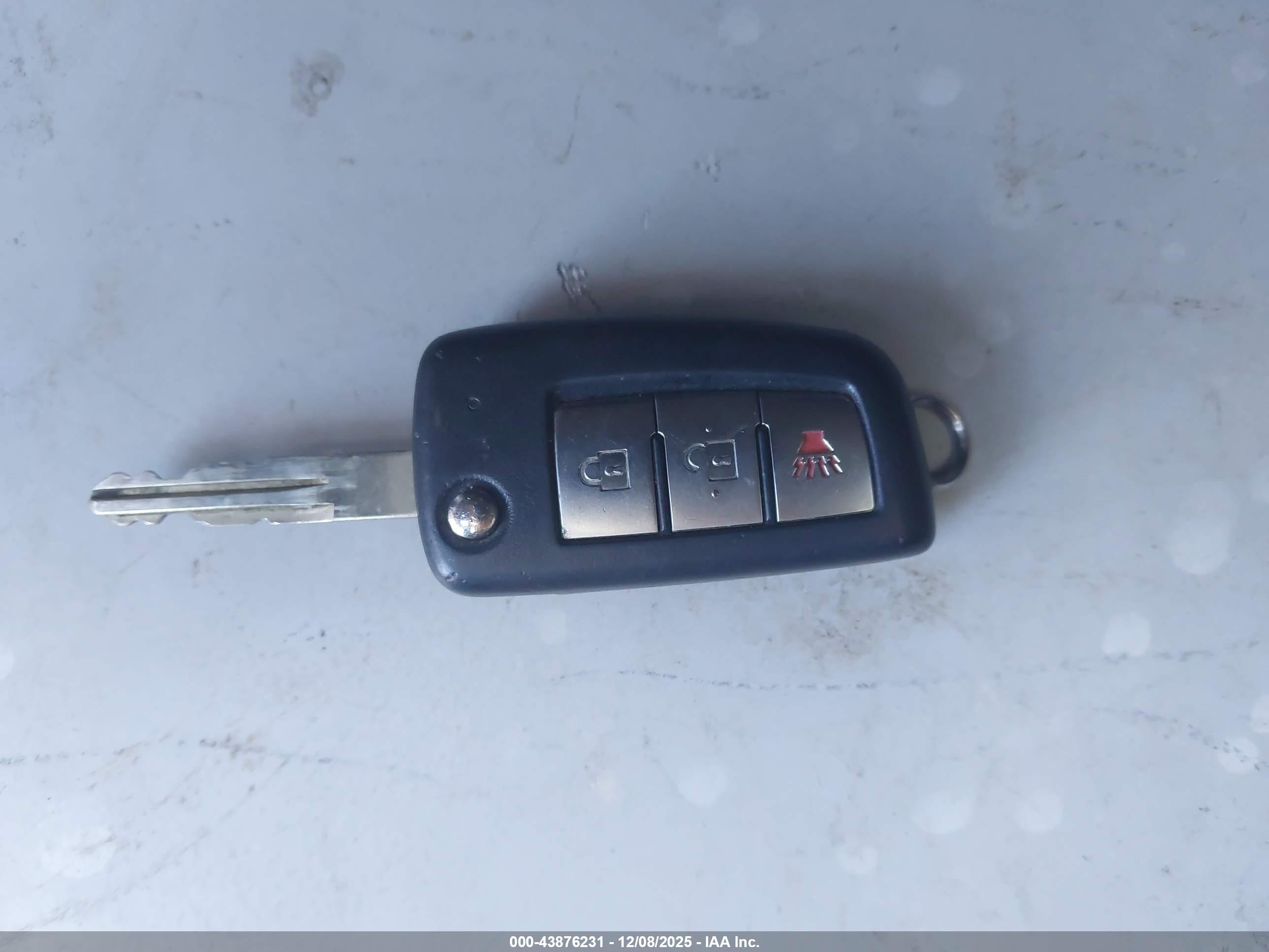 NISSAN ROGUE image 11