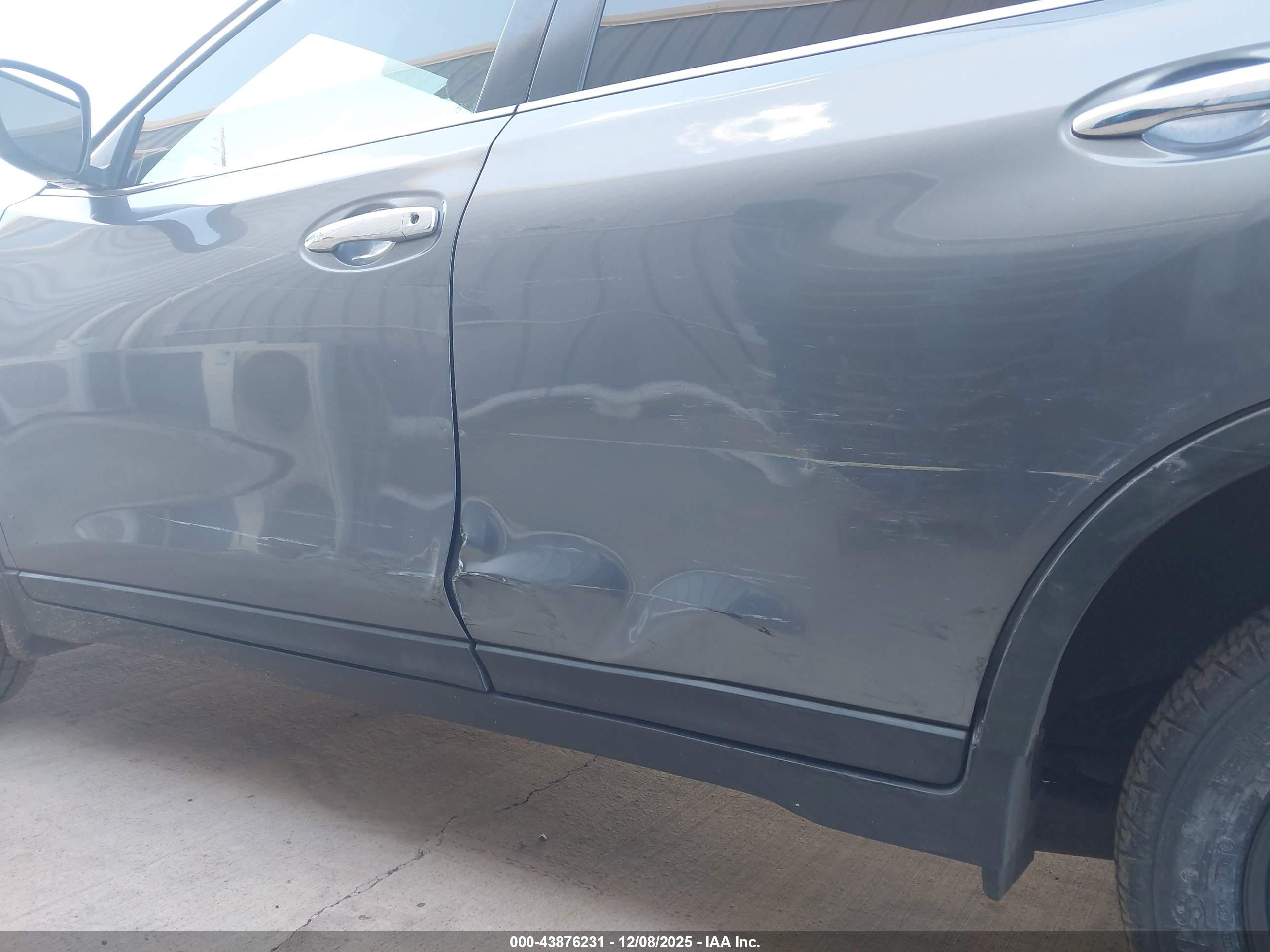 NISSAN ROGUE image 6