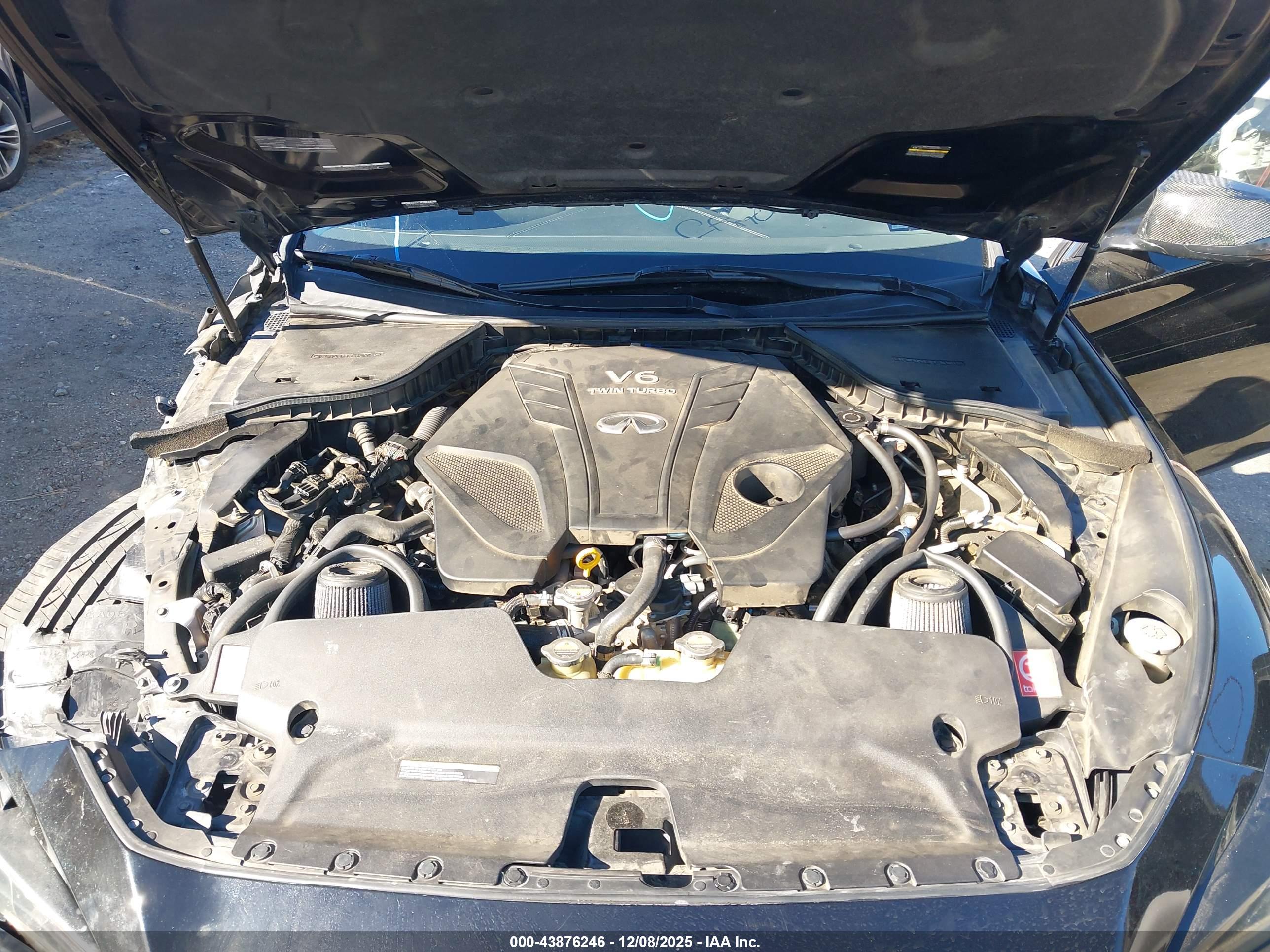 INFINITI Q50 image 10