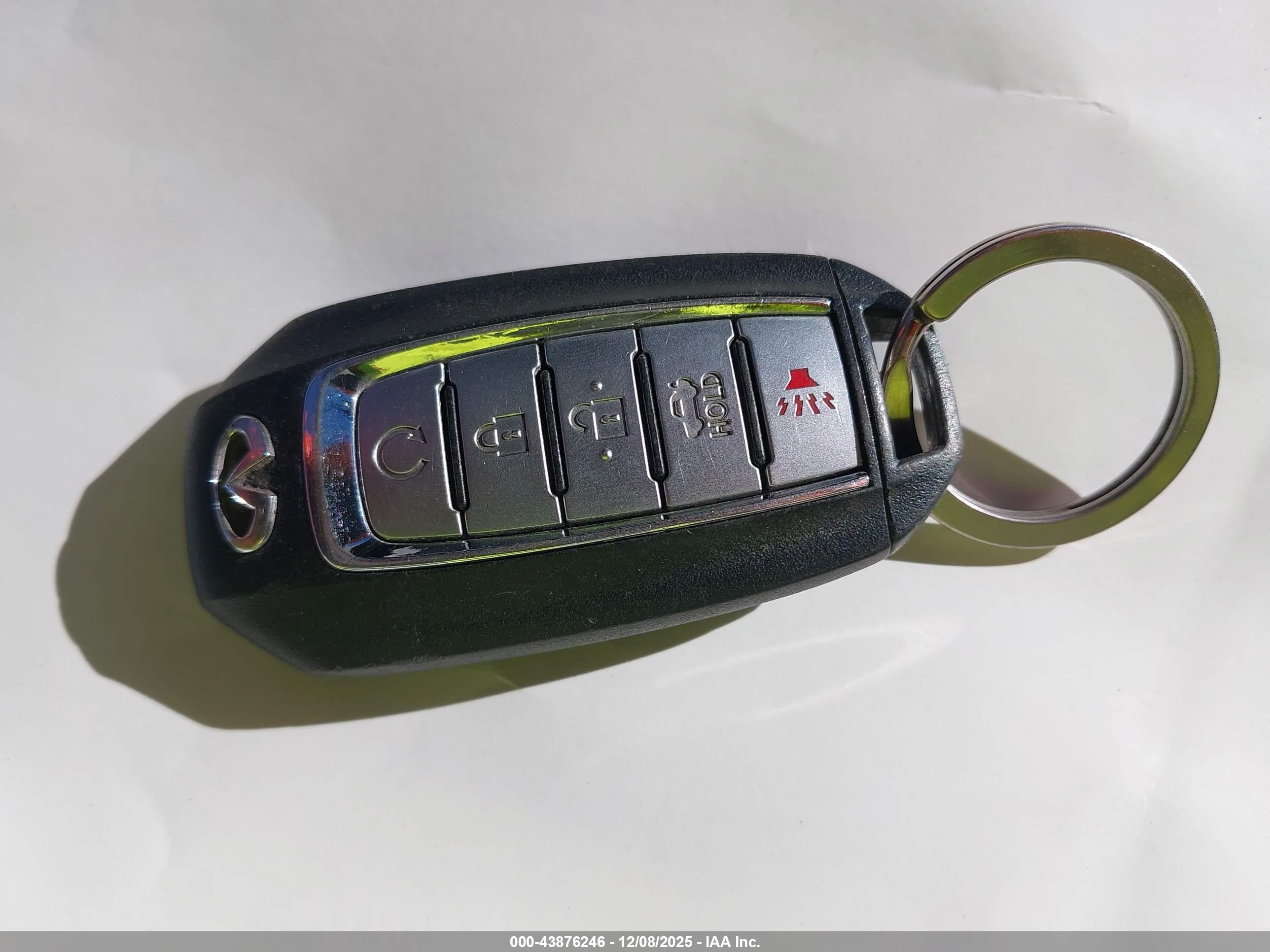 INFINITI Q50 image 11