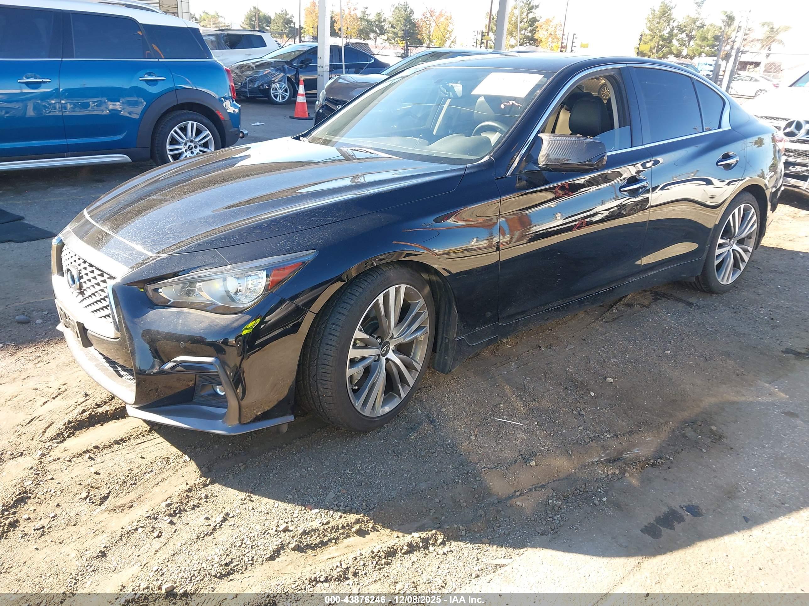 INFINITI Q50 image 2