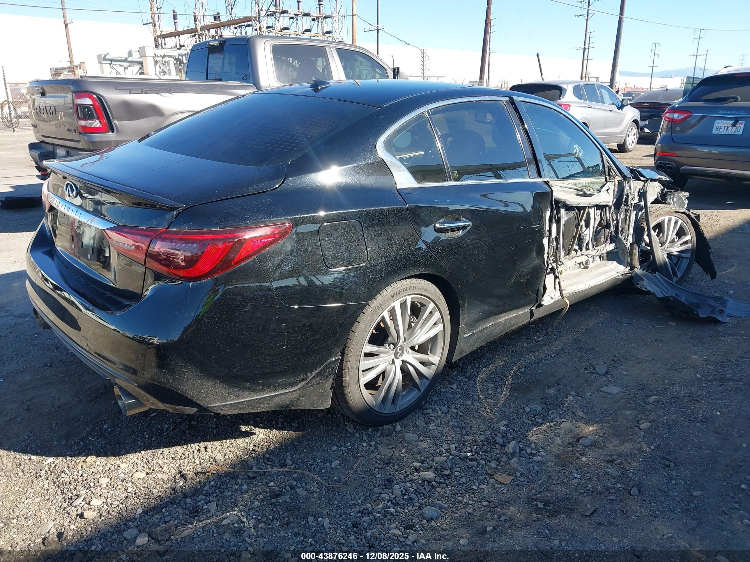 INFINITI Q50 image 4