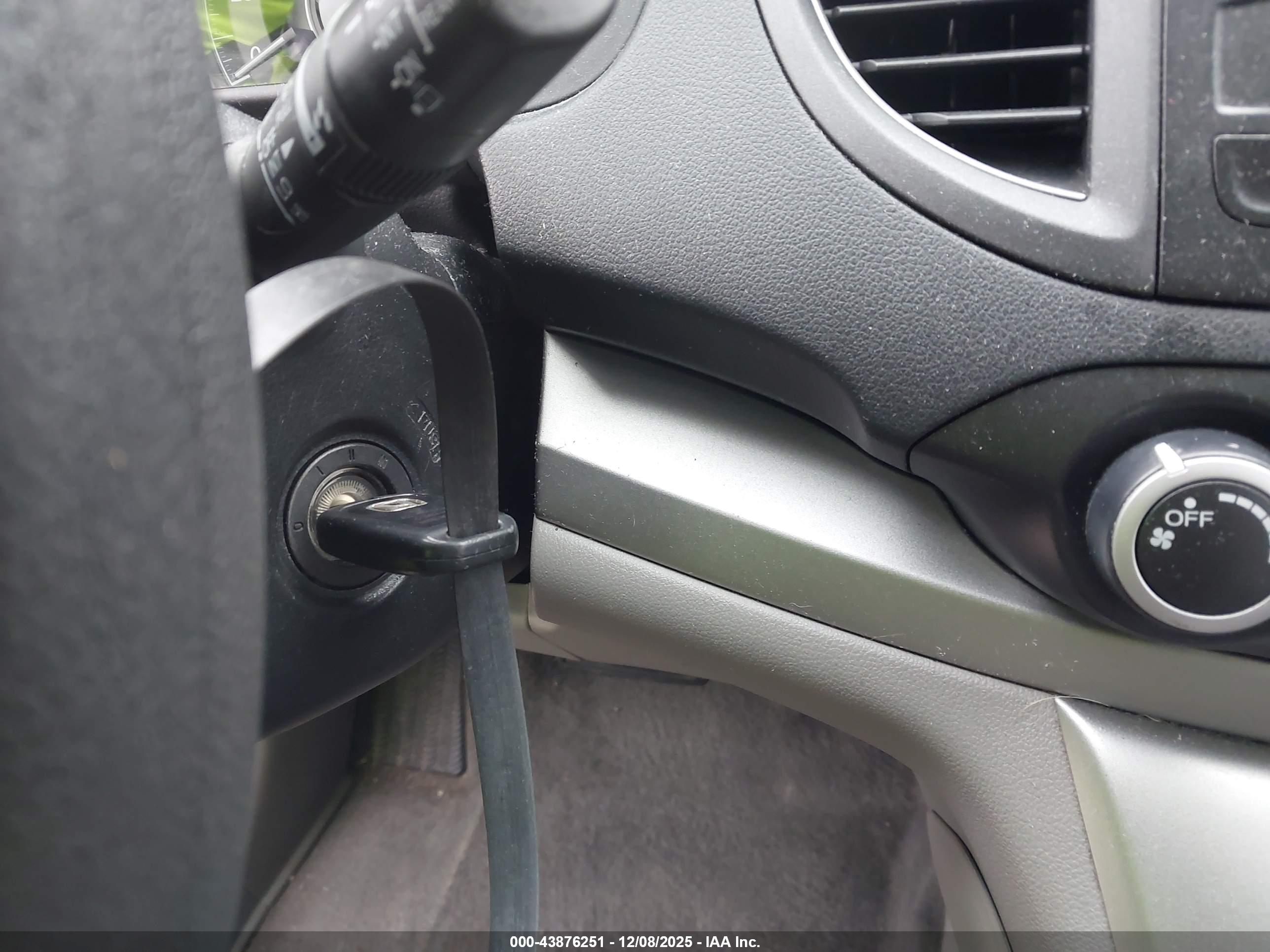 HONDA CR-V image 11