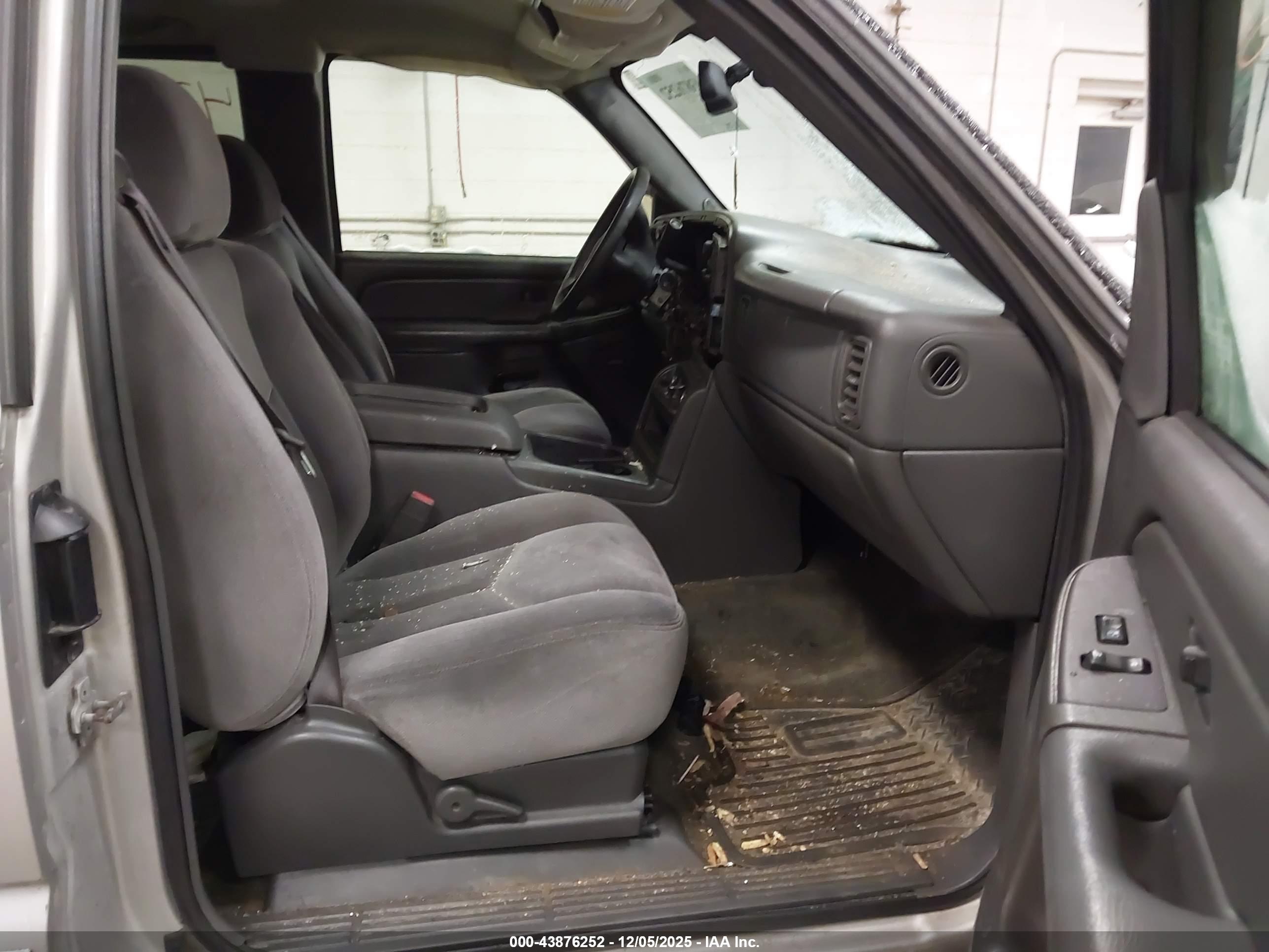 GMC SIERRA image 5