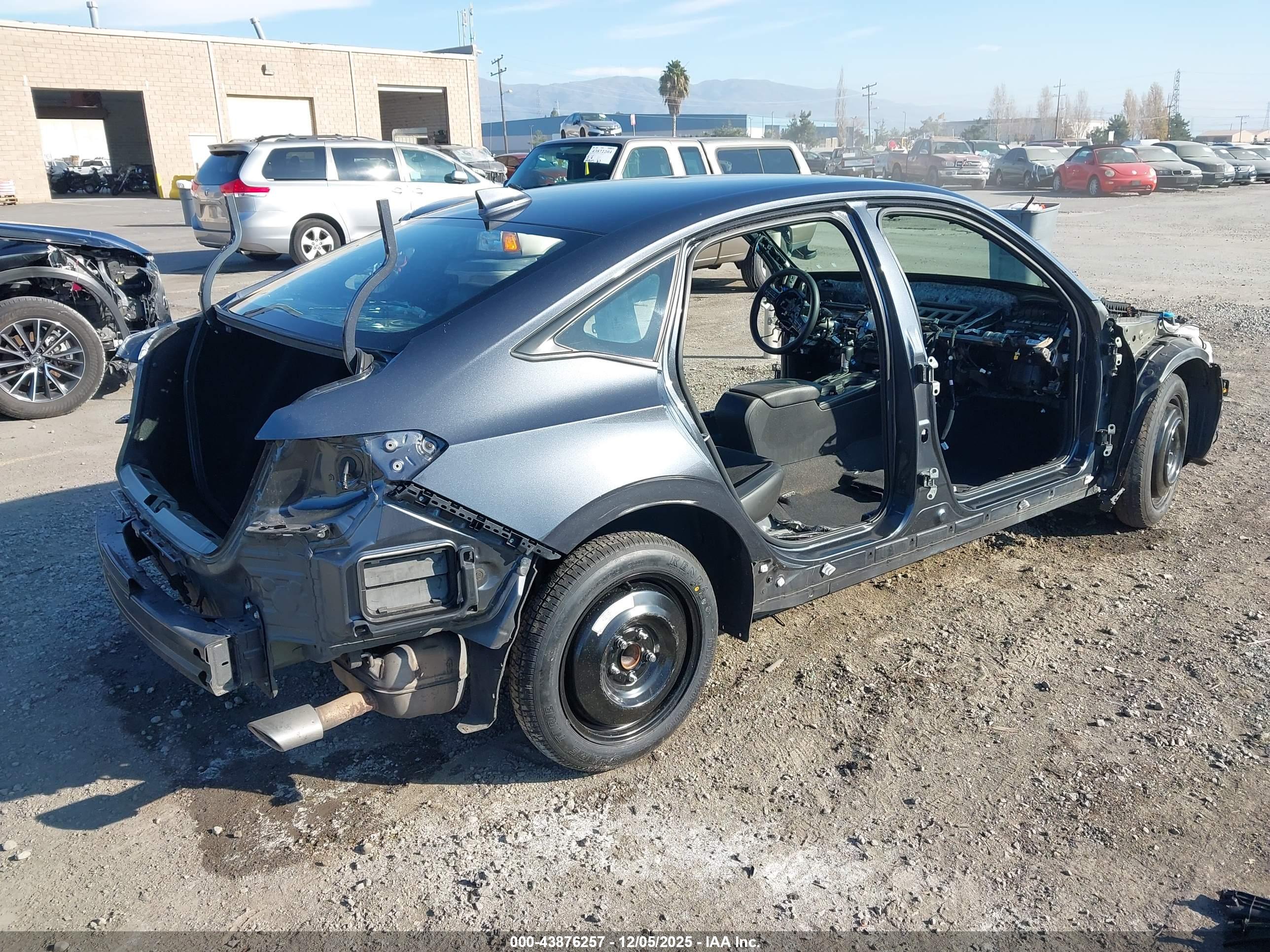 HONDA CIVIC image 4