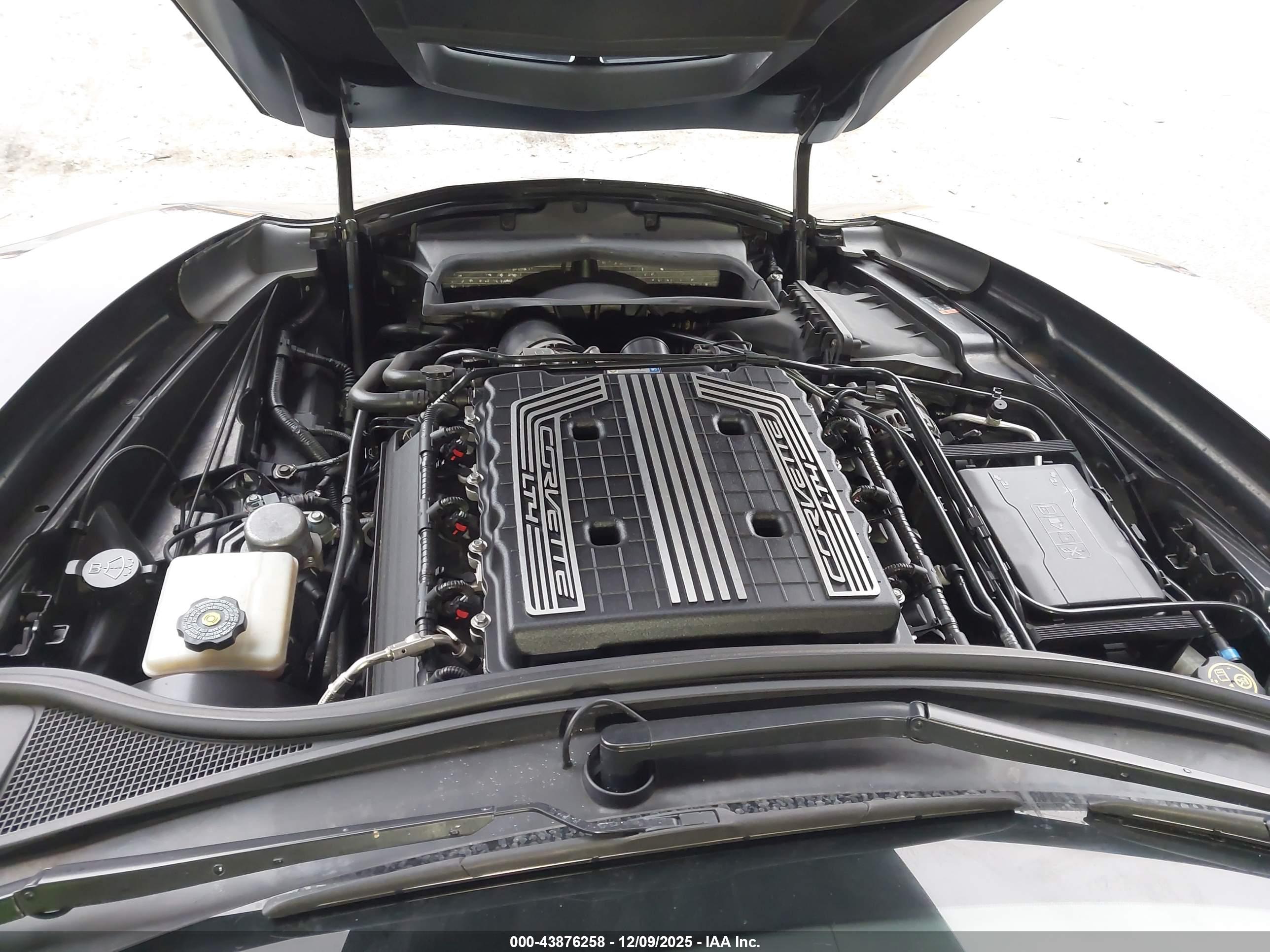 CHEVROLET CORVETTE image 10