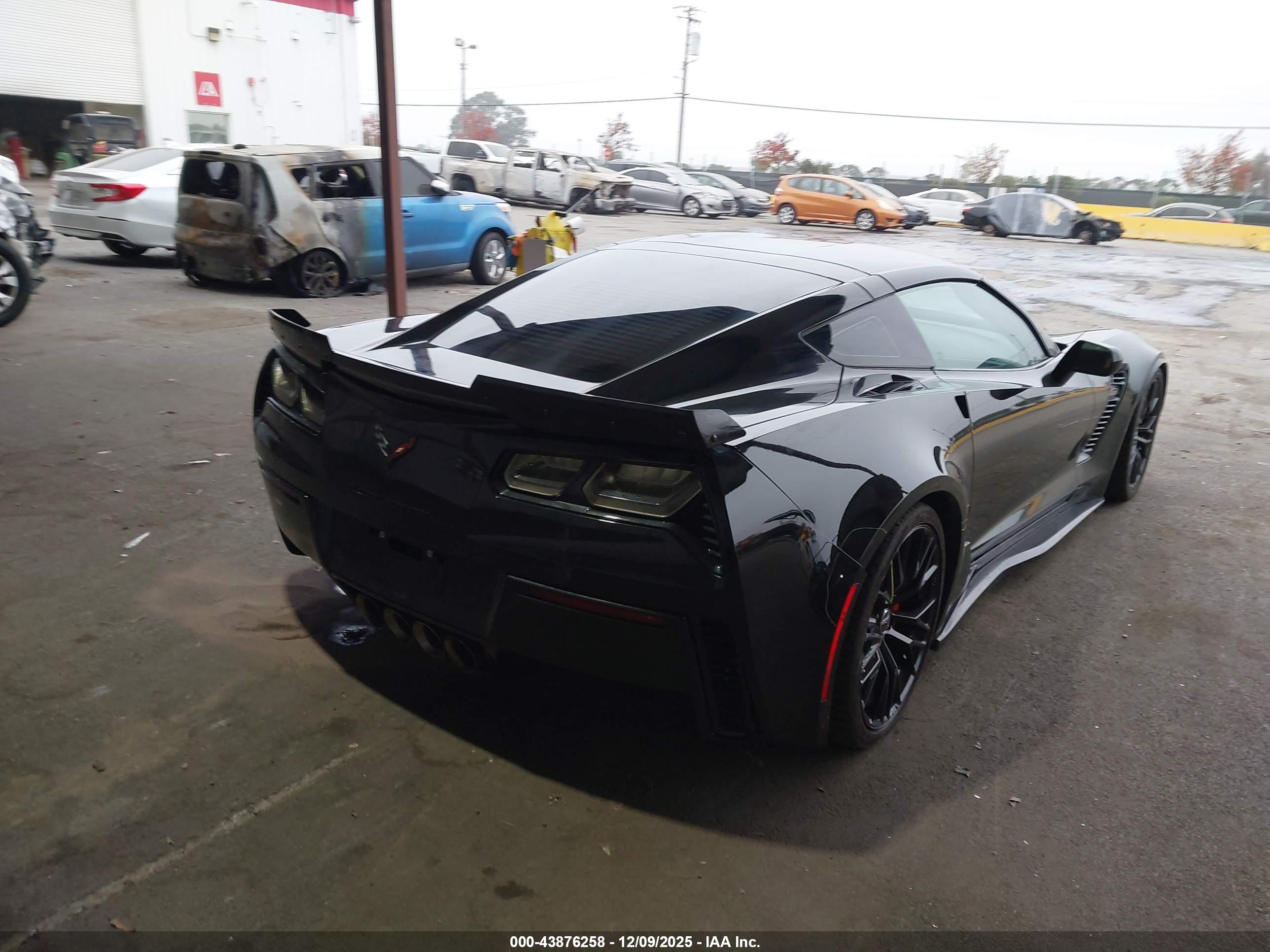 CHEVROLET CORVETTE image 4