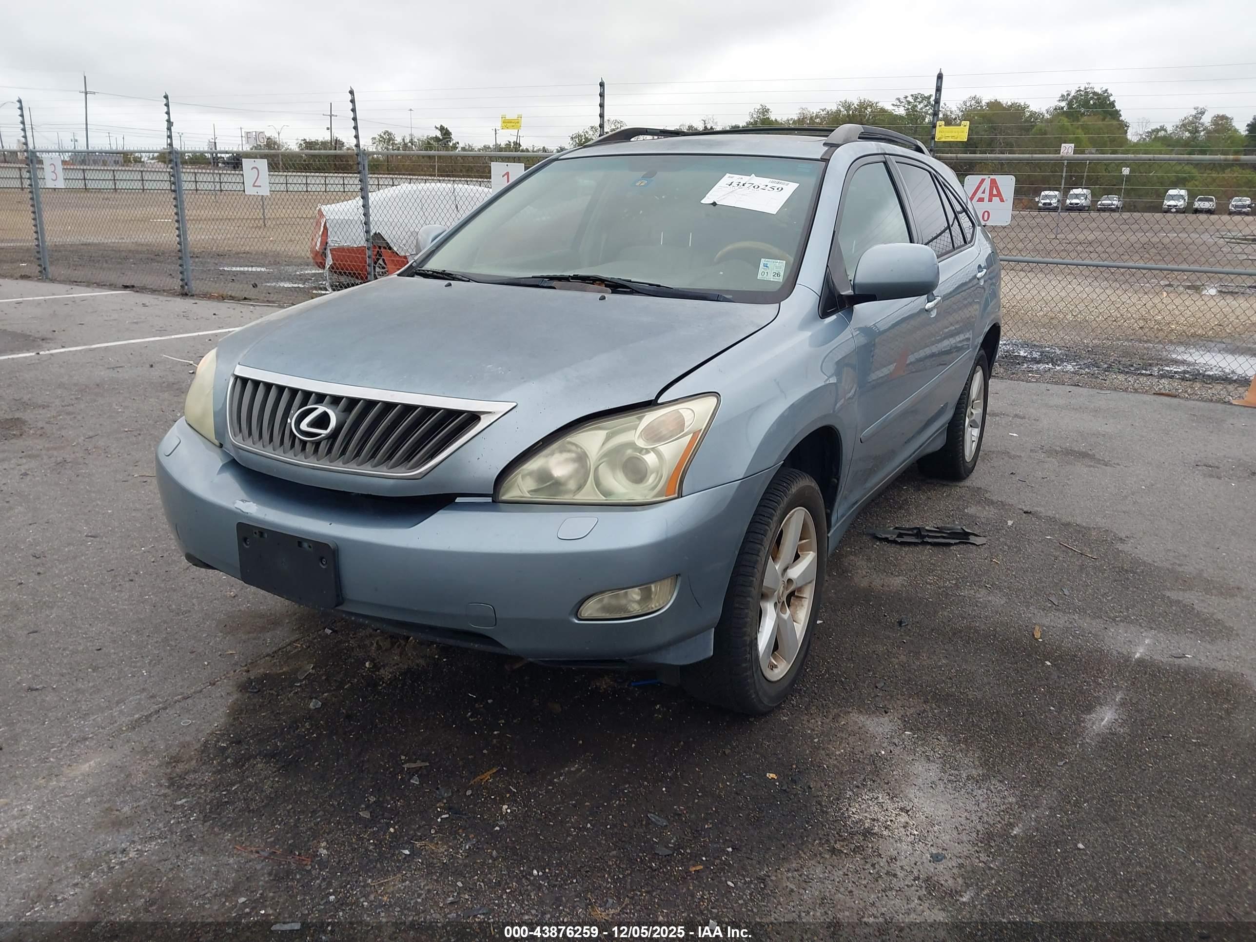 LEXUS RX image 2