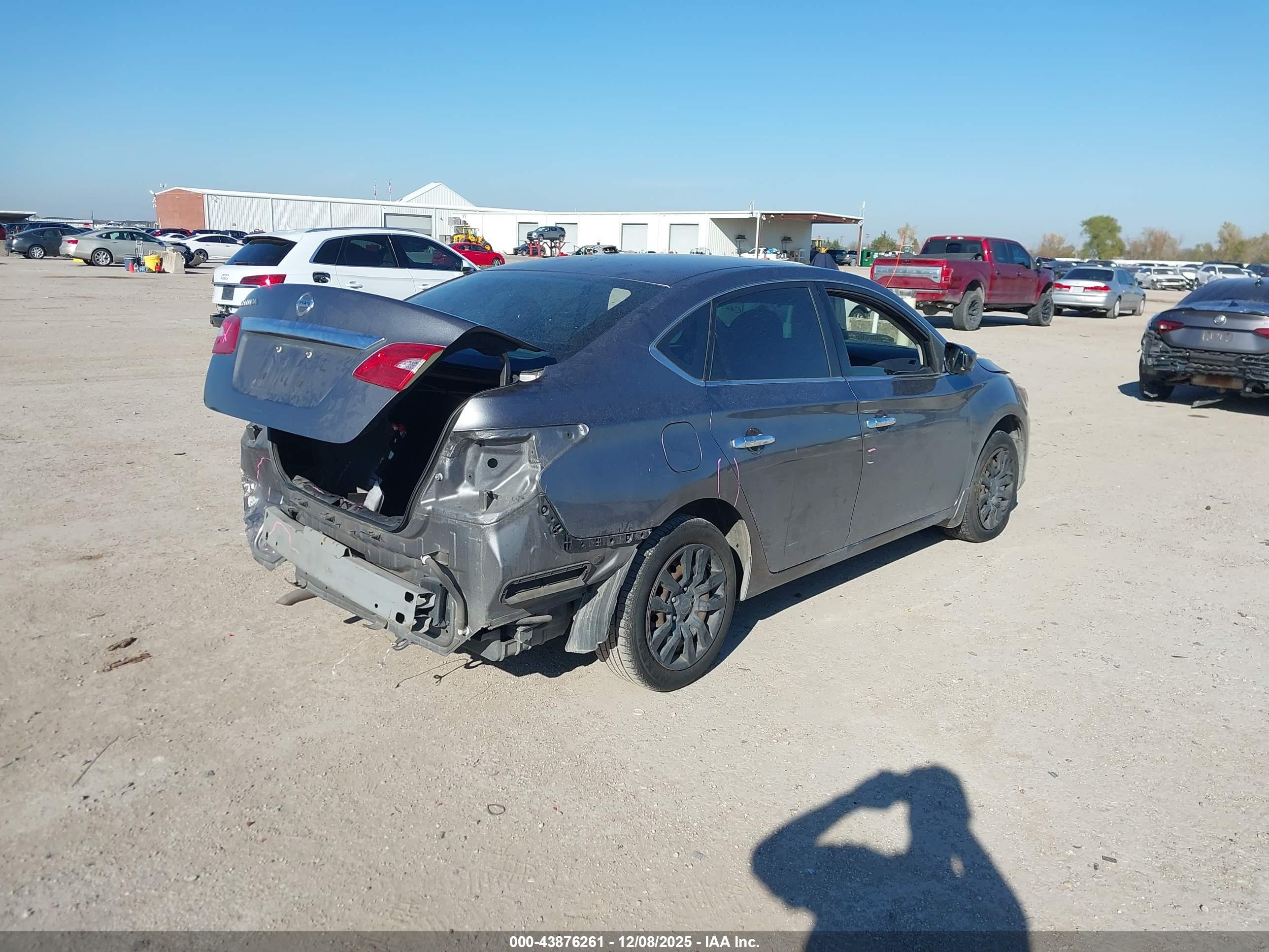 NISSAN SENTRA image 4