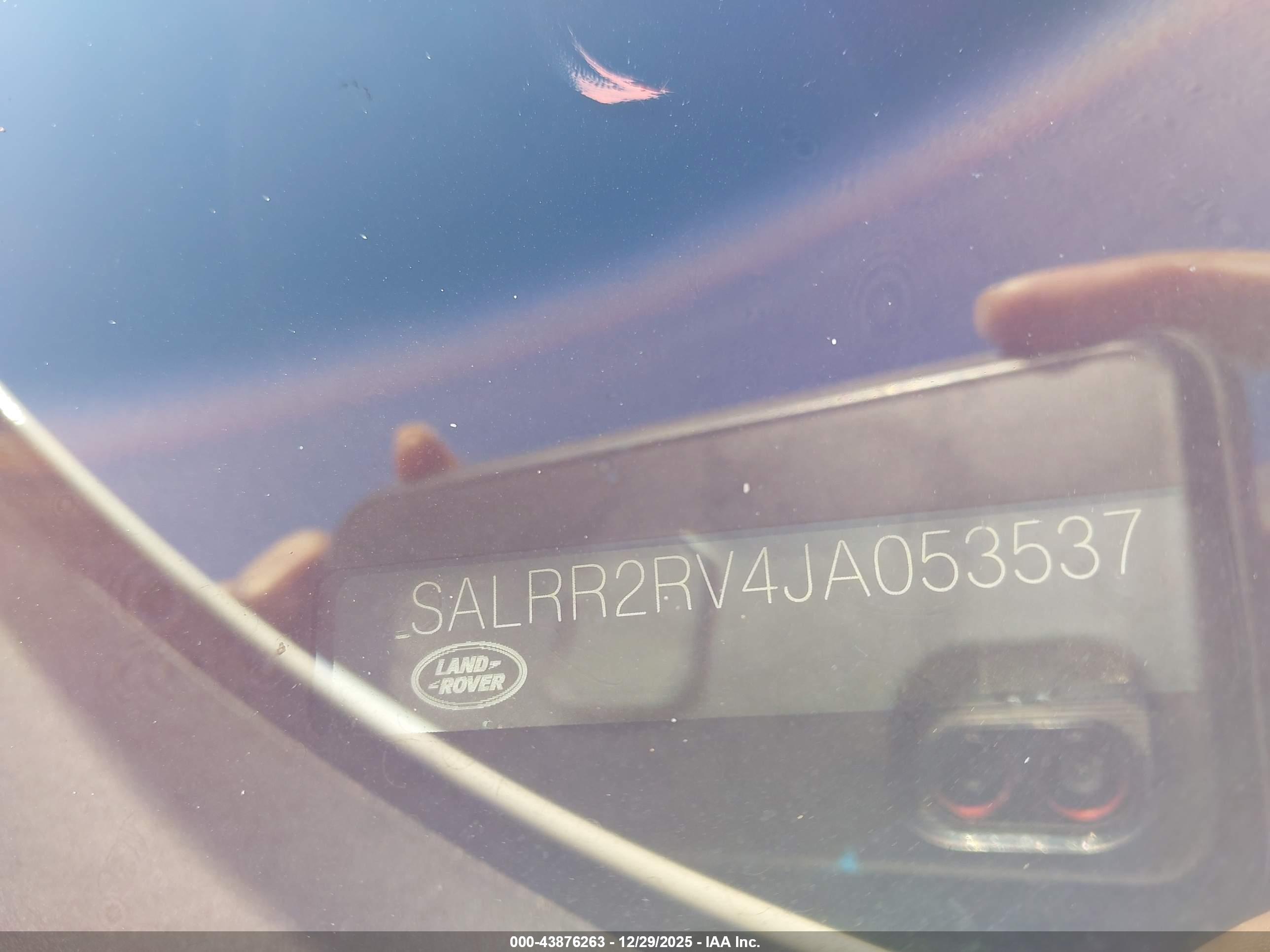 LAND ROVER image 9