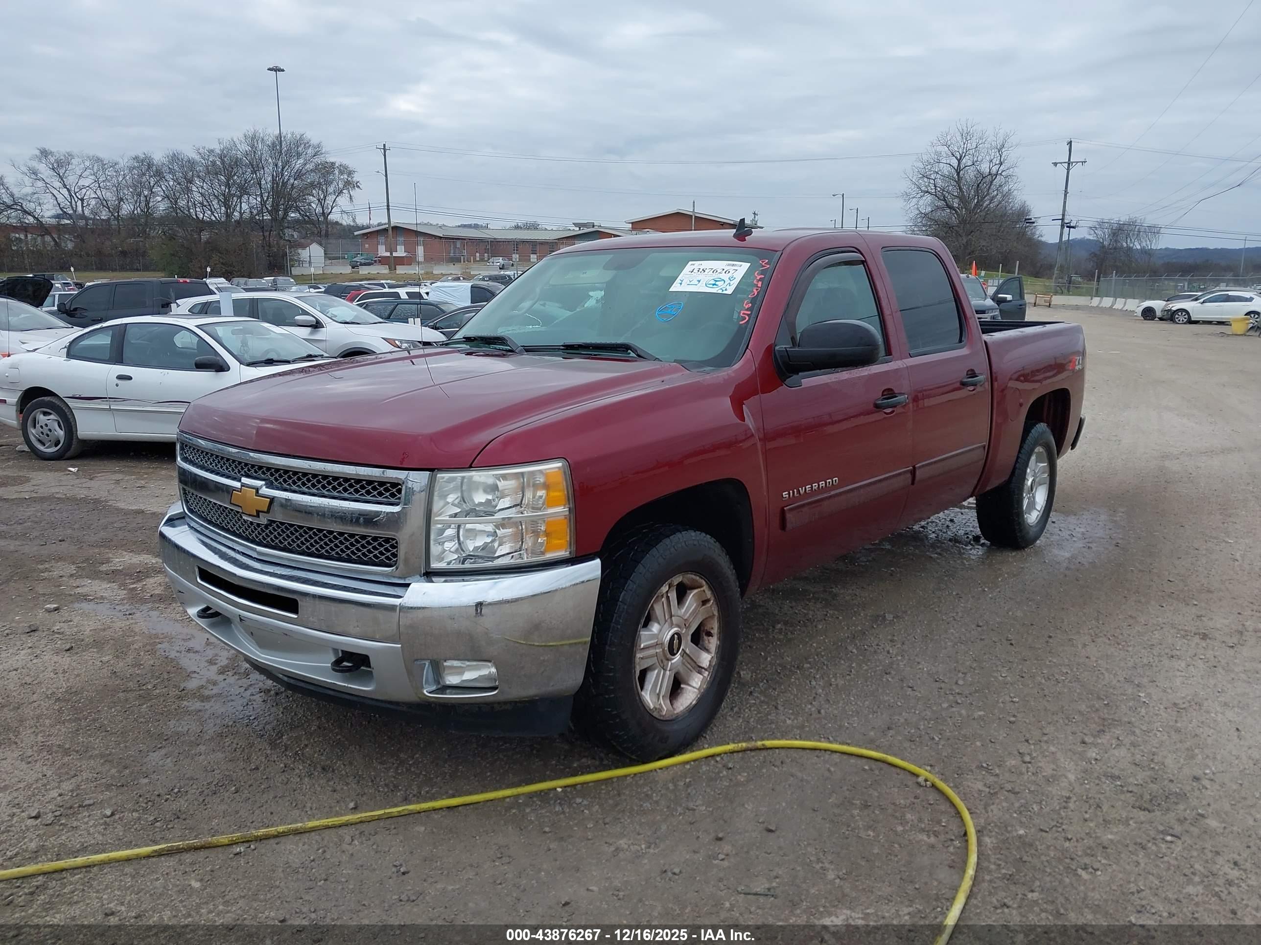 CHEVROLET SILVERADO image 2