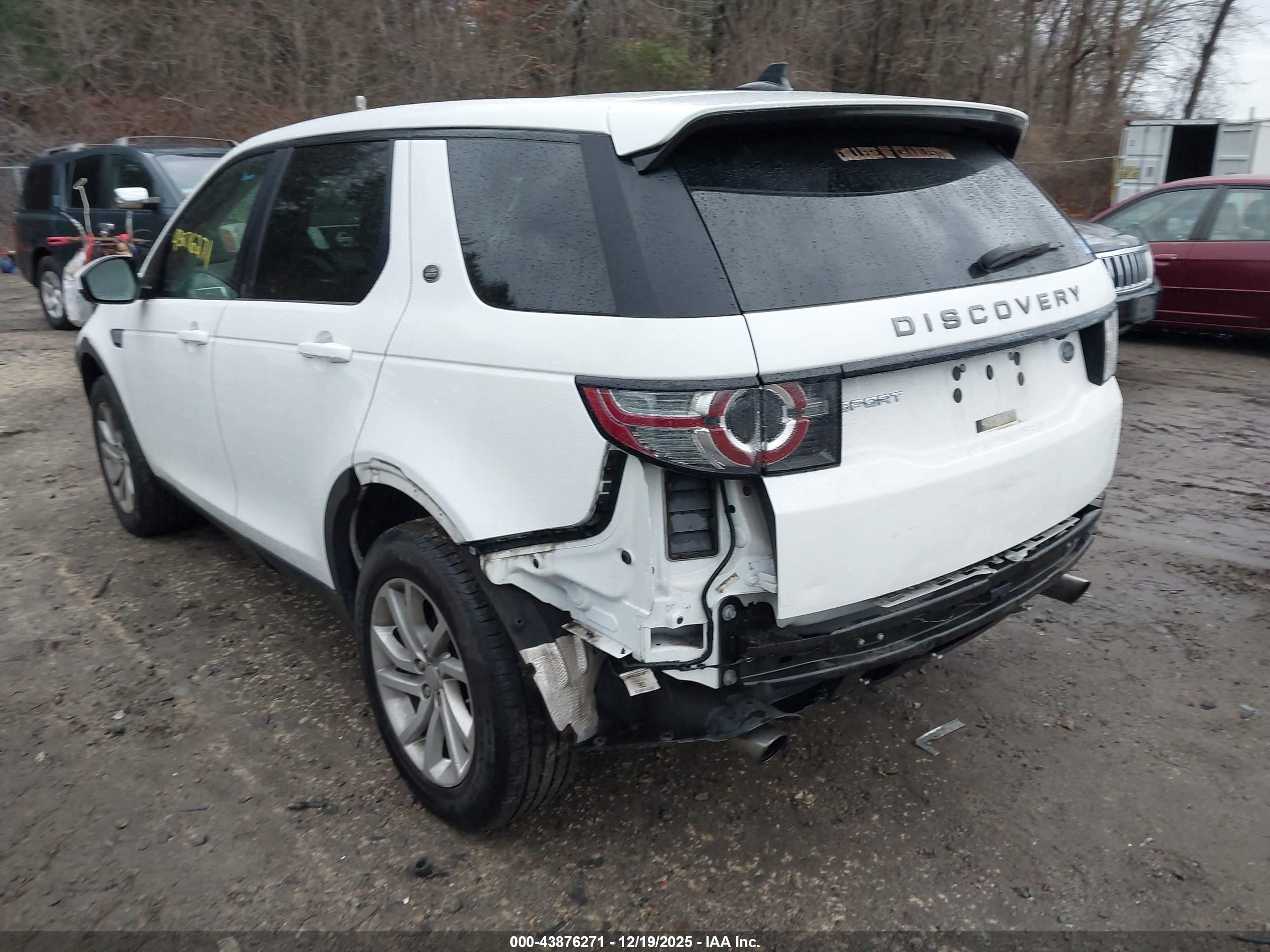 LAND ROVER image 3