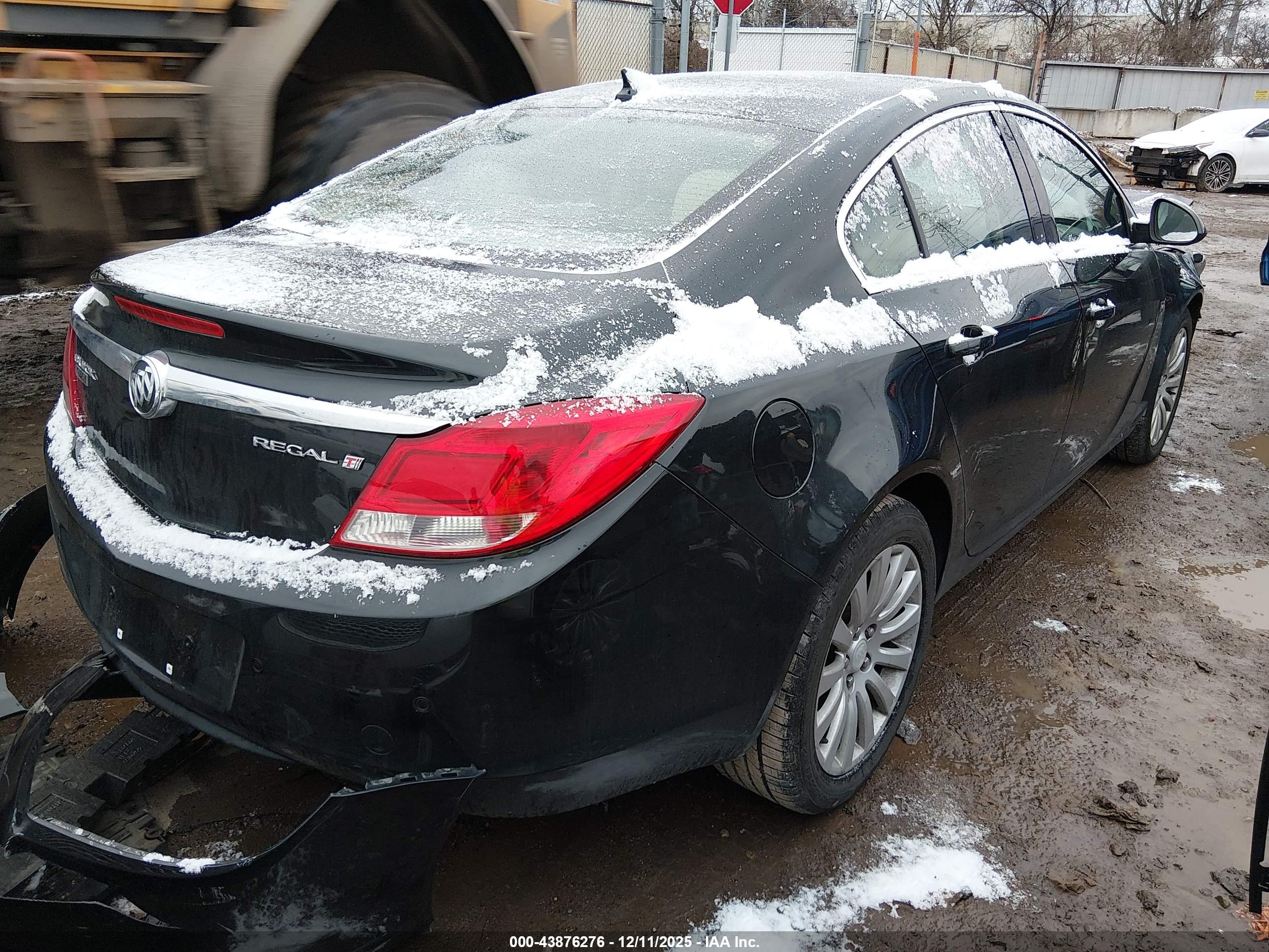 BUICK REGAL image 4