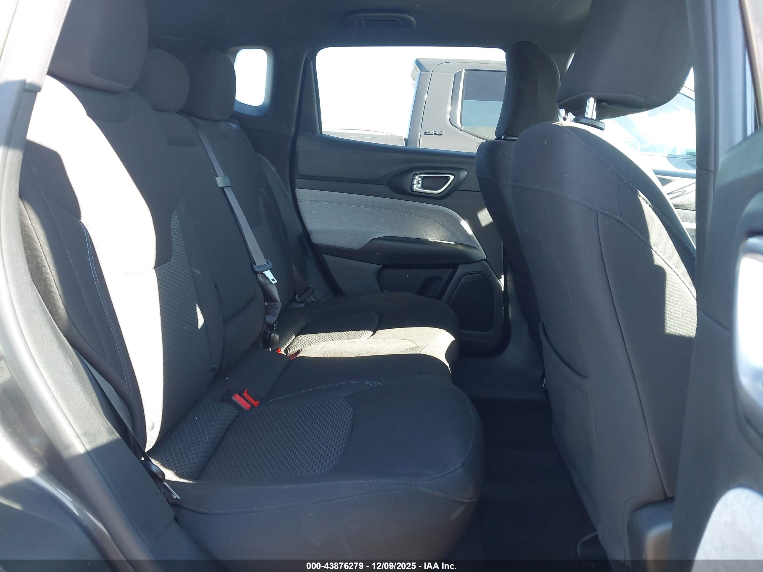 JEEP COMPASS image 8