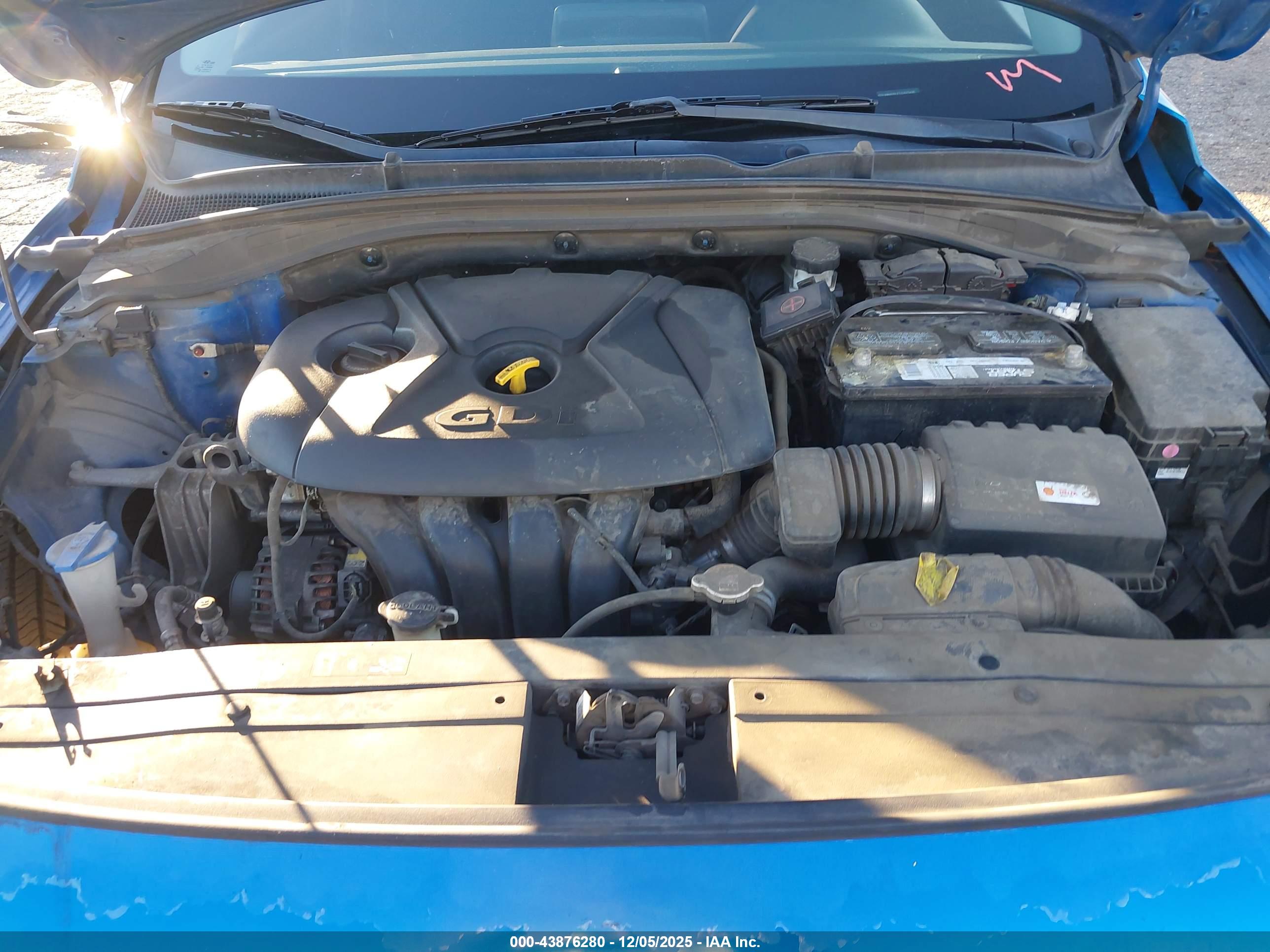 HYUNDAI ELANTRA image 10