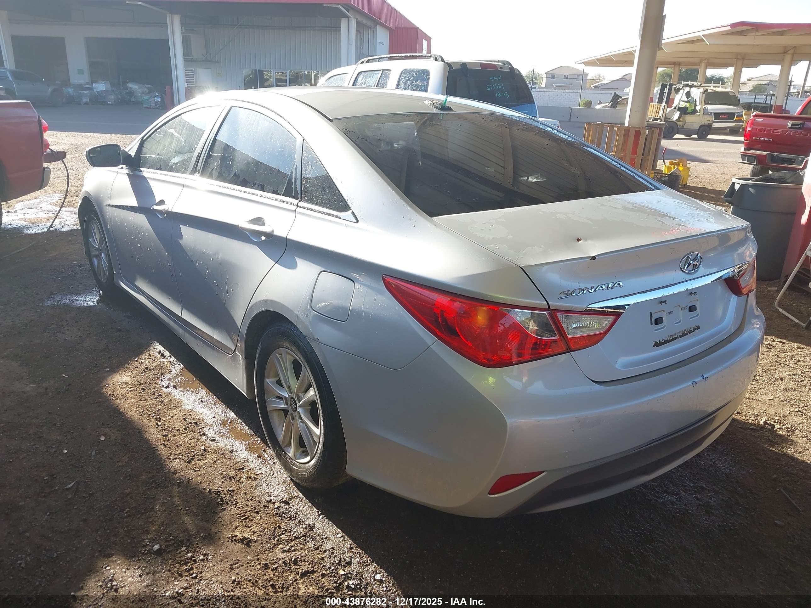 HYUNDAI SONATA image 3